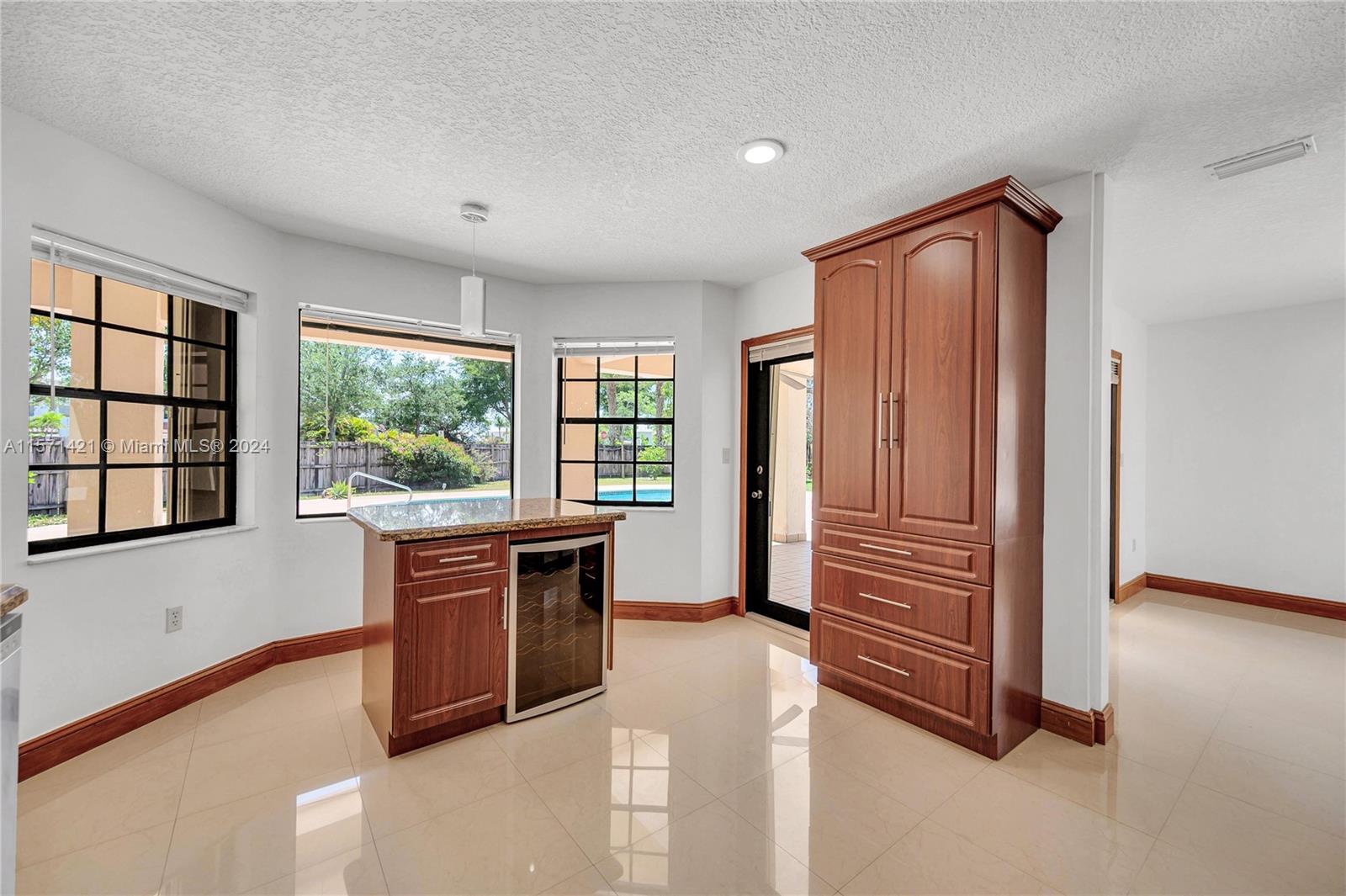 4671 SW 155th Pl, Miami, Florida 33185, 4 Bedrooms Bedrooms, ,3 BathroomsBathrooms,Residentiallease,For Rent,4671 SW 155th Pl,A11571421