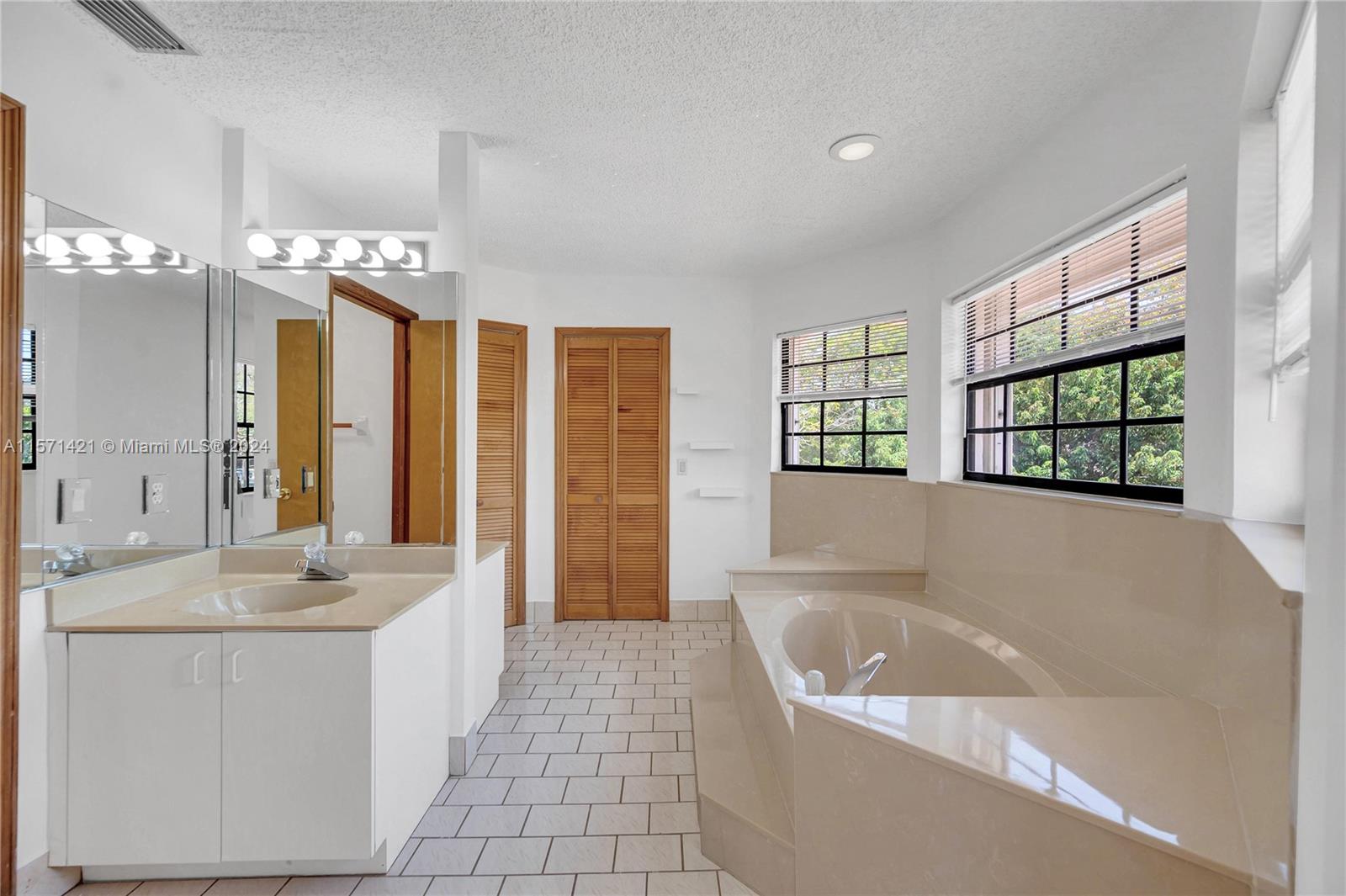 4671 SW 155th Pl, Miami, Florida 33185, 4 Bedrooms Bedrooms, ,3 BathroomsBathrooms,Residentiallease,For Rent,4671 SW 155th Pl,A11571421