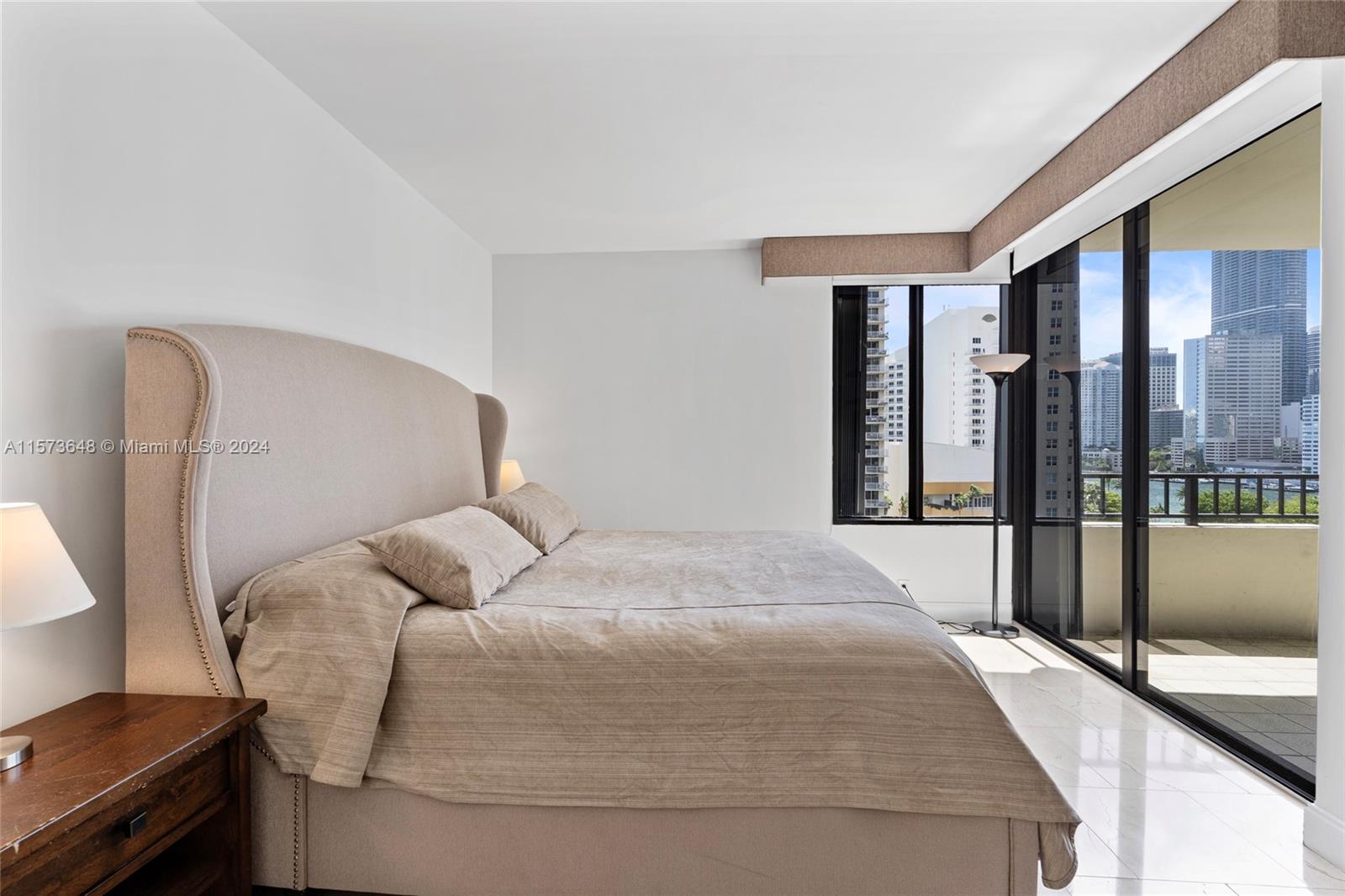 520 Brickell Key Dr A1003, Miami, Florida 33131, 2 Bedrooms Bedrooms, ,2 BathroomsBathrooms,Residential,For Sale,520 Brickell Key Dr A1003,A11573648