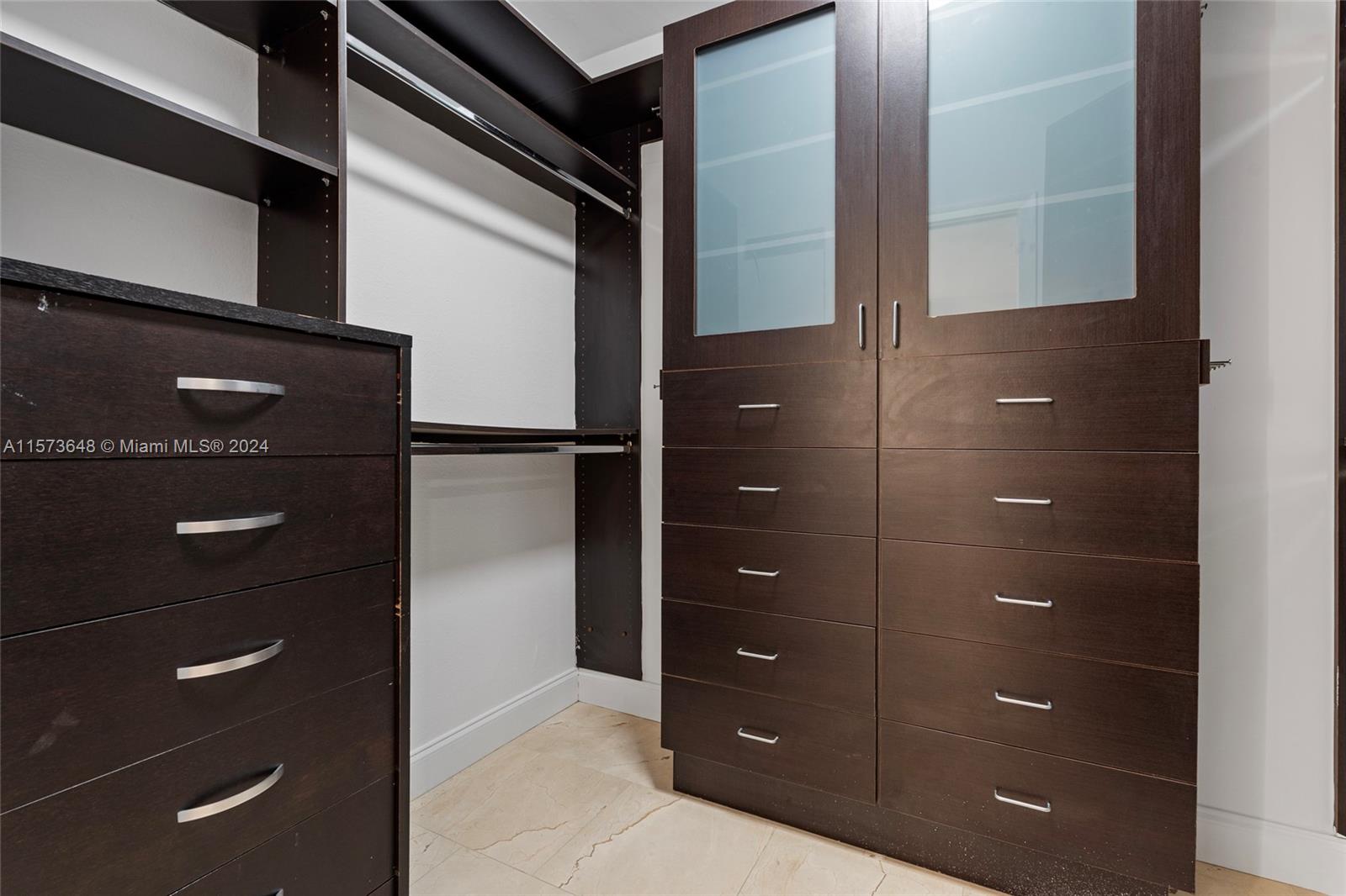 520 Brickell Key Dr A1003, Miami, Florida 33131, 2 Bedrooms Bedrooms, ,2 BathroomsBathrooms,Residential,For Sale,520 Brickell Key Dr A1003,A11573648