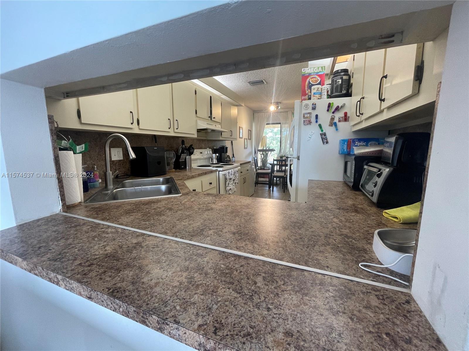 400 NW 214th St 202, Miami Gardens, Florida 33169, 2 Bedrooms Bedrooms, ,2 BathroomsBathrooms,Residentiallease,For Rent,400 NW 214th St 202,A11574537