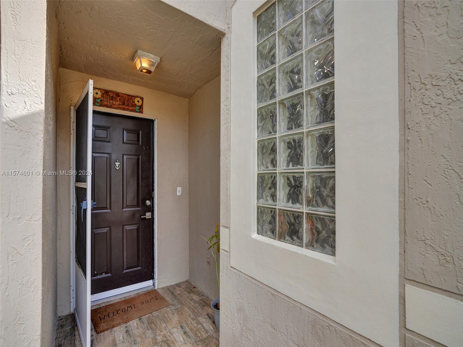 912 Sevilla Cir, Weston, Florida 33326, 2 Bedrooms Bedrooms, ,2 BathroomsBathrooms,Residential,For Sale,912 Sevilla Cir,A11574601