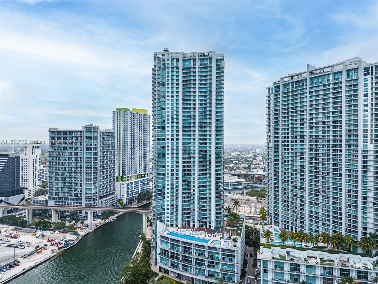 Mint "3801" best line in the building! Beautiful, bright unit, white glass floors, window treatment, California closets and much more!!! Top amenities and luxurious living style!