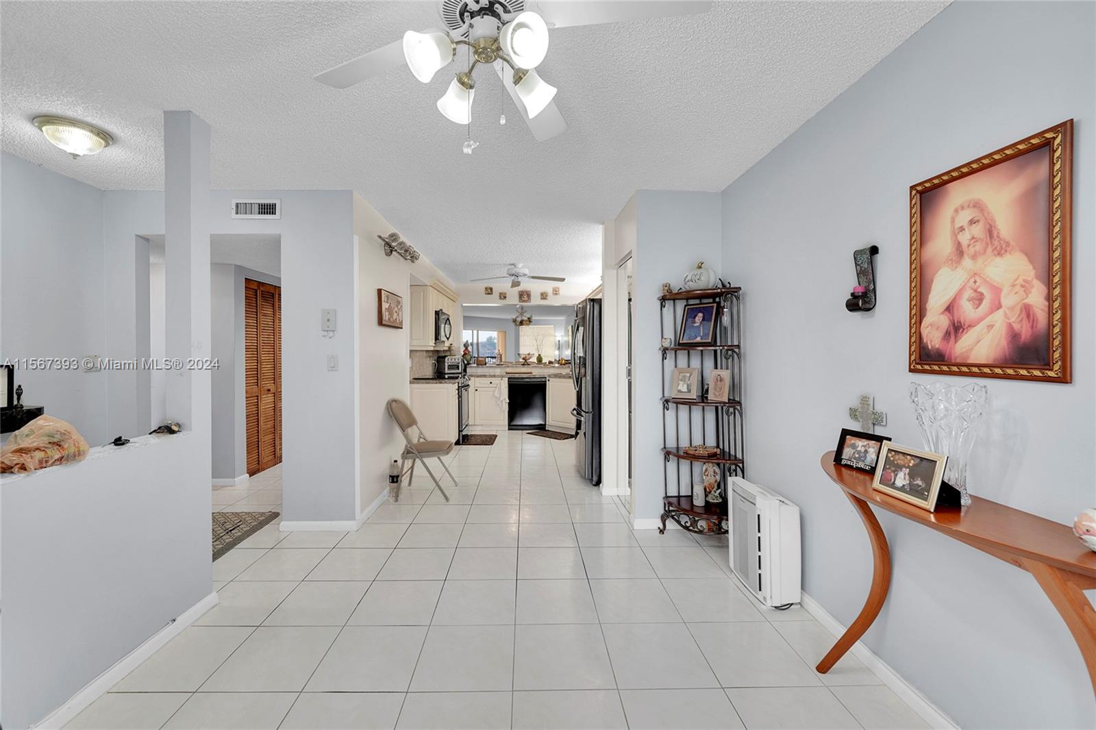 7250 Fairfax Dr 302, Tamarac, Florida 33321, 2 Bedrooms Bedrooms, ,2 BathroomsBathrooms,Residentiallease,For Rent,7250 Fairfax Dr 302,A11567393