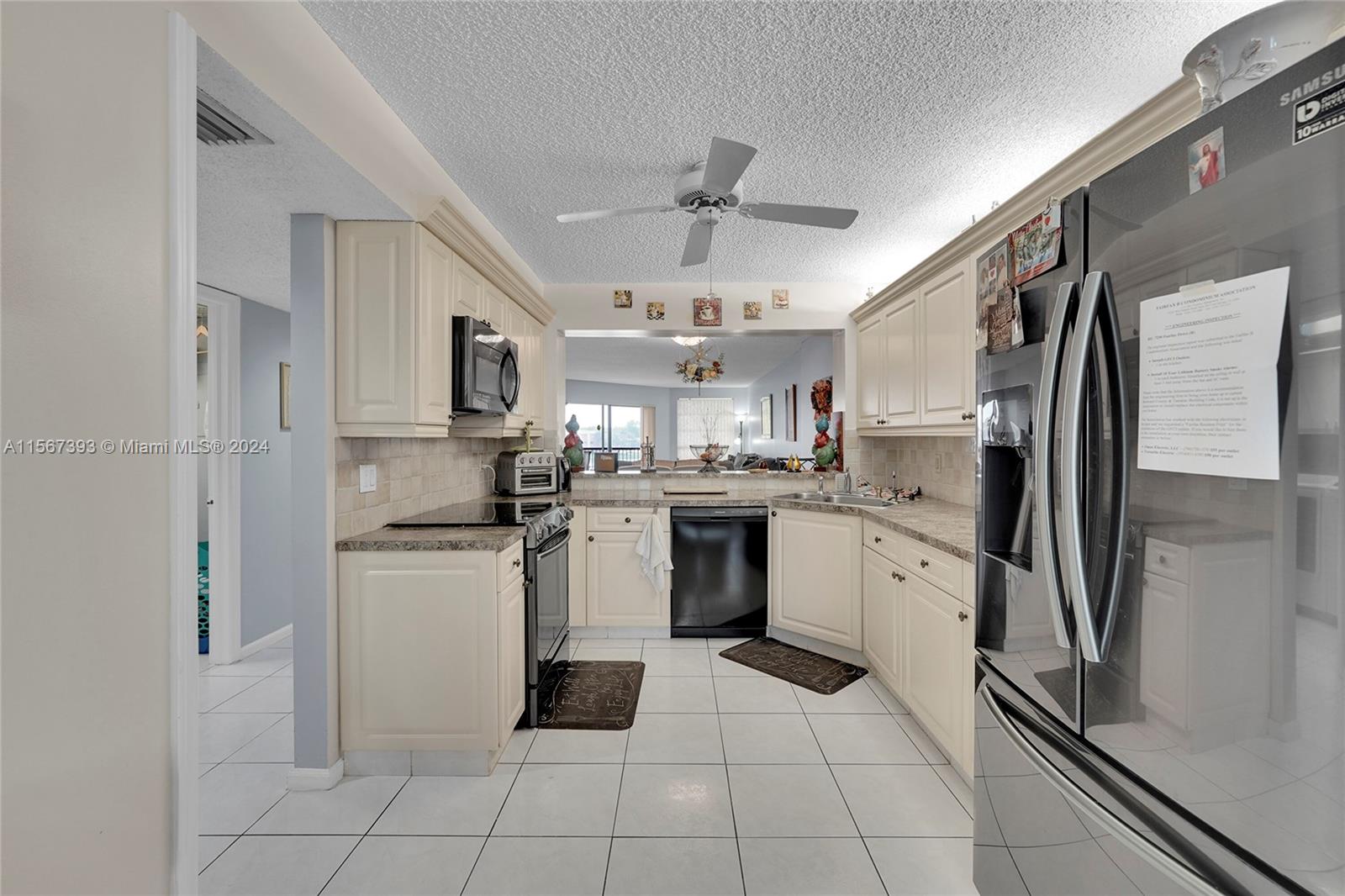 7250 Fairfax Dr 302, Tamarac, Florida 33321, 2 Bedrooms Bedrooms, ,2 BathroomsBathrooms,Residentiallease,For Rent,7250 Fairfax Dr 302,A11567393