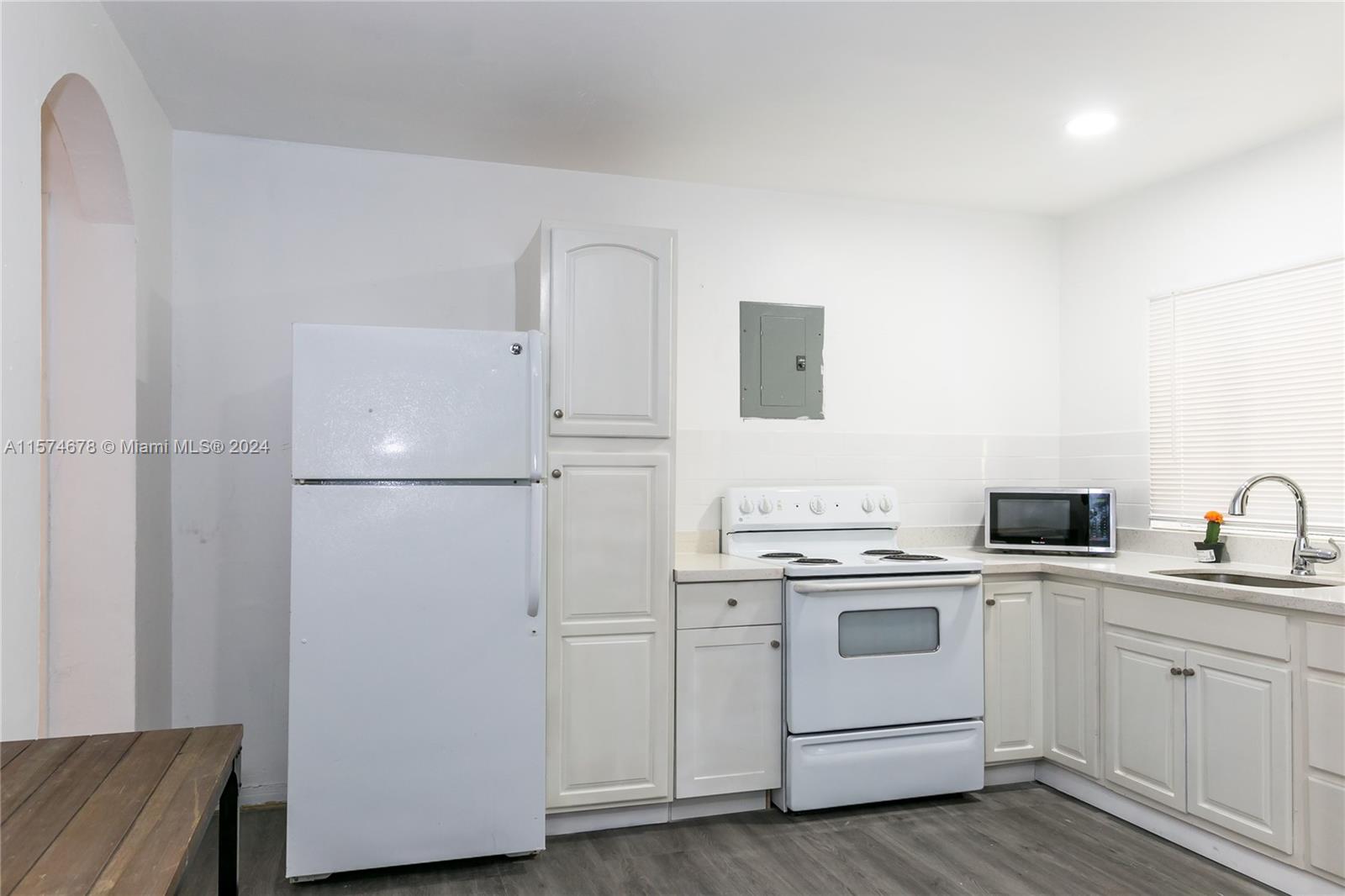 635 SW 16th Ave, Miami, Florida 33135, ,Residentialincome,For Sale,635 SW 16th Ave,A11574678