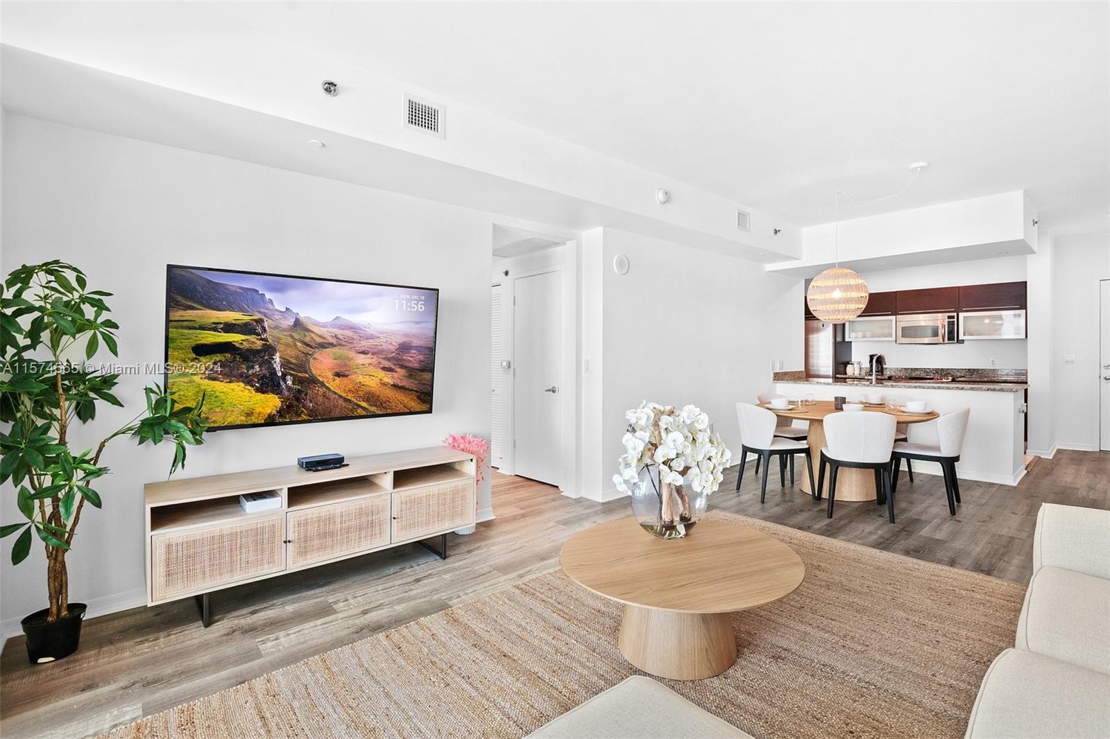951 Brickell Ave 2700, Miami, Florida 33131, 1 Bedroom Bedrooms, ,1 BathroomBathrooms,Residentiallease,For Rent,951 Brickell Ave 2700,A11574565