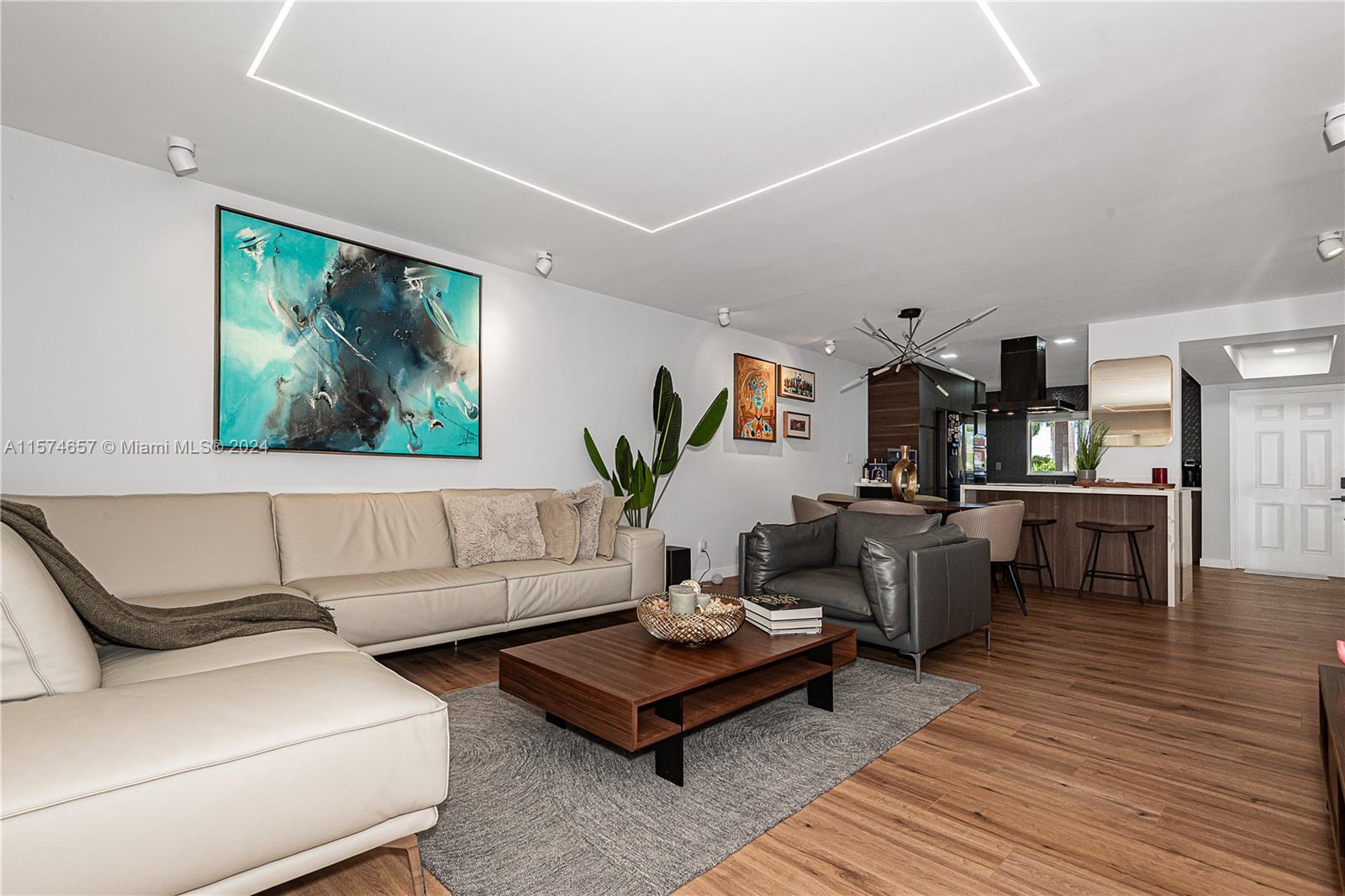 9310 Sunrise Lakes Blvd 206, Sunrise, Florida 33322, 2 Bedrooms Bedrooms, ,2 BathroomsBathrooms,Residential,For Sale,9310 Sunrise Lakes Blvd 206,A11574657