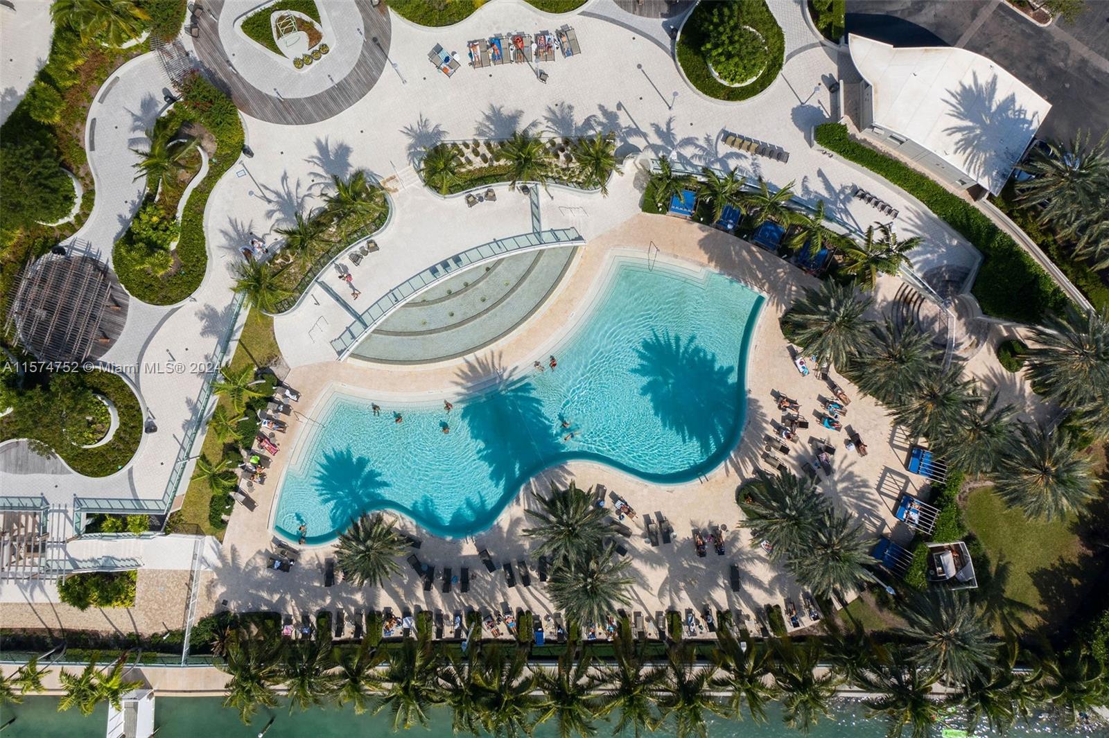 1500 Bay Rd G-0201, Miami Beach, Florida 33139, 1 Bedroom Bedrooms, ,1 BathroomBathrooms,Residentiallease,For Rent,1500 Bay Rd G-0201,A11574752
