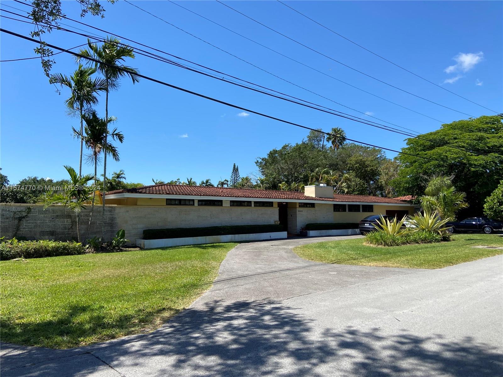 5900 SW 34th St  For Sale A11574770, FL