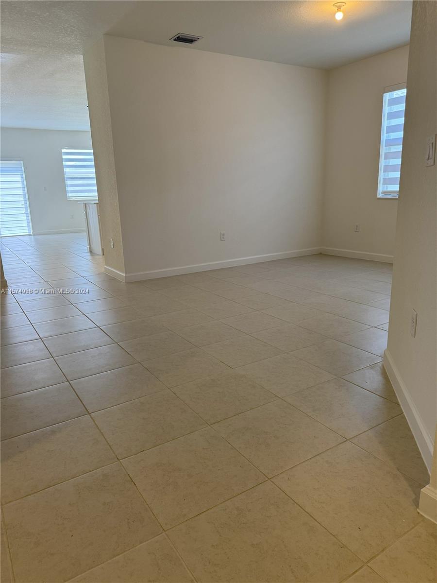 Miami, Florida 33187, 4 Bedrooms Bedrooms, ,3 BathroomsBathrooms,Residentiallease,For Rent,A11574998