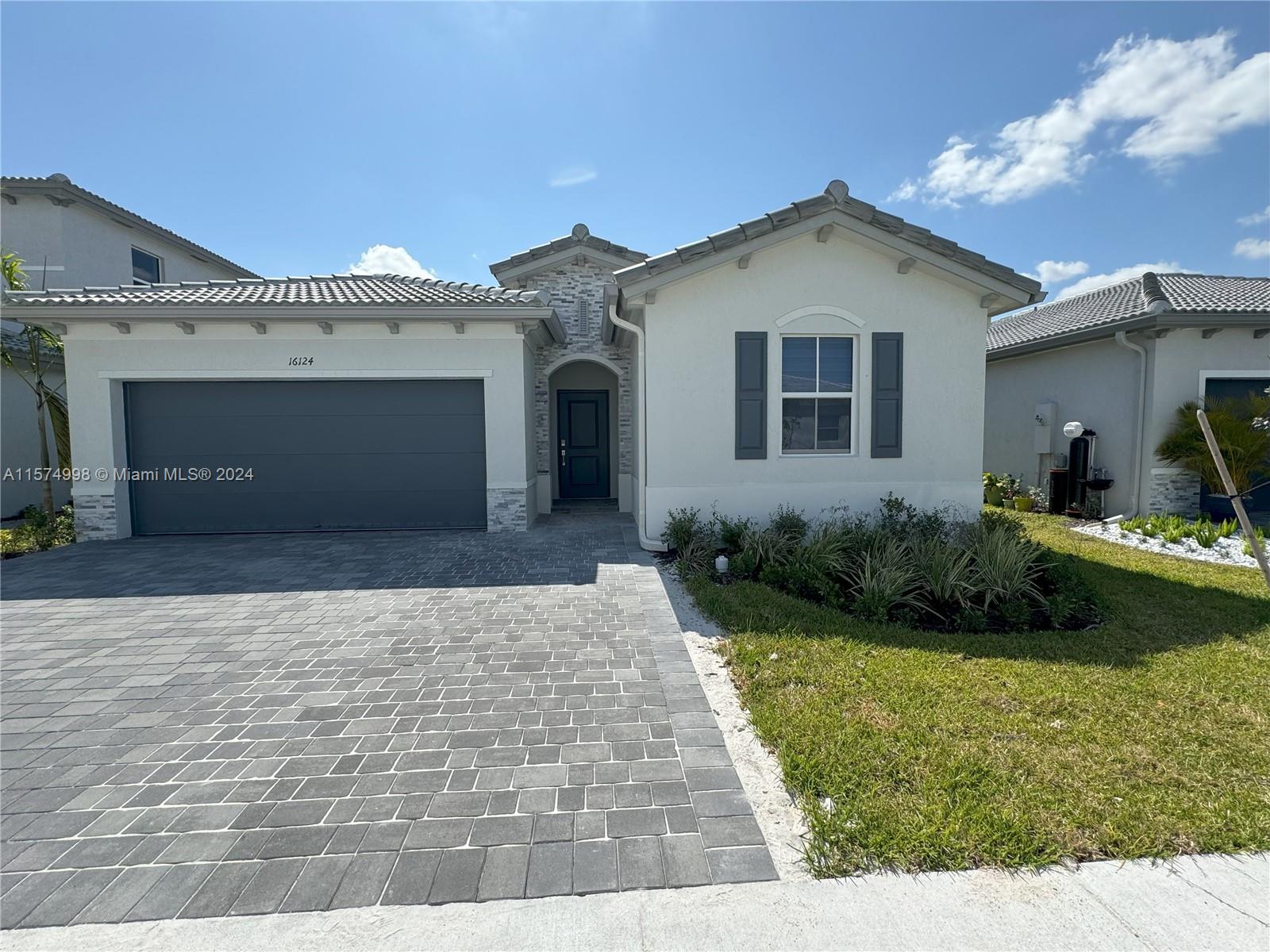 Miami, Florida 33187, 4 Bedrooms Bedrooms, ,3 BathroomsBathrooms,Residentiallease,For Rent,A11574998