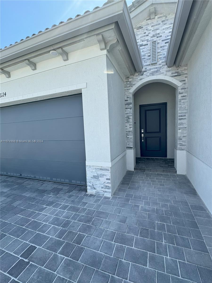 Miami, Florida 33187, 4 Bedrooms Bedrooms, ,3 BathroomsBathrooms,Residentiallease,For Rent,A11574998