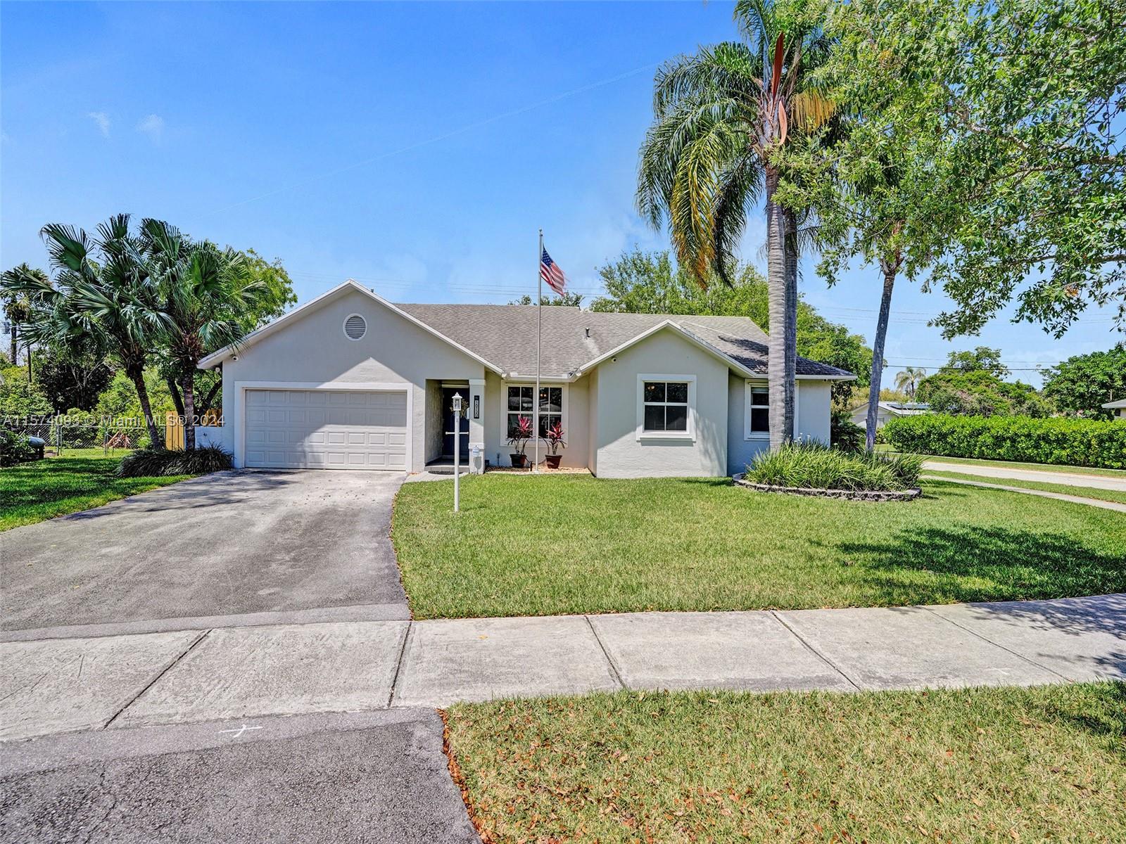 18720 SW 89th Rd  For Sale A11574093, FL