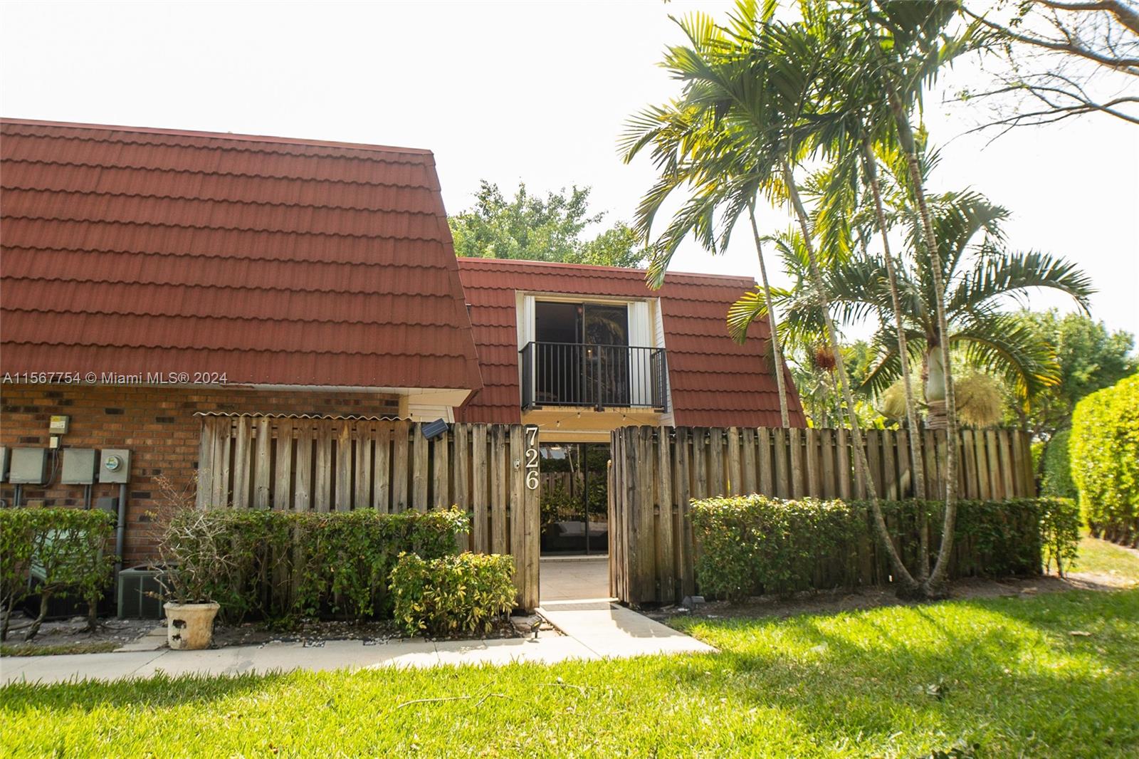 726 NW 98th Cir 726, Plantation, Florida 33324, 2 Bedrooms Bedrooms, ,2 BathroomsBathrooms,Residentiallease,For Rent,726 NW 98th Cir 726,A11567754