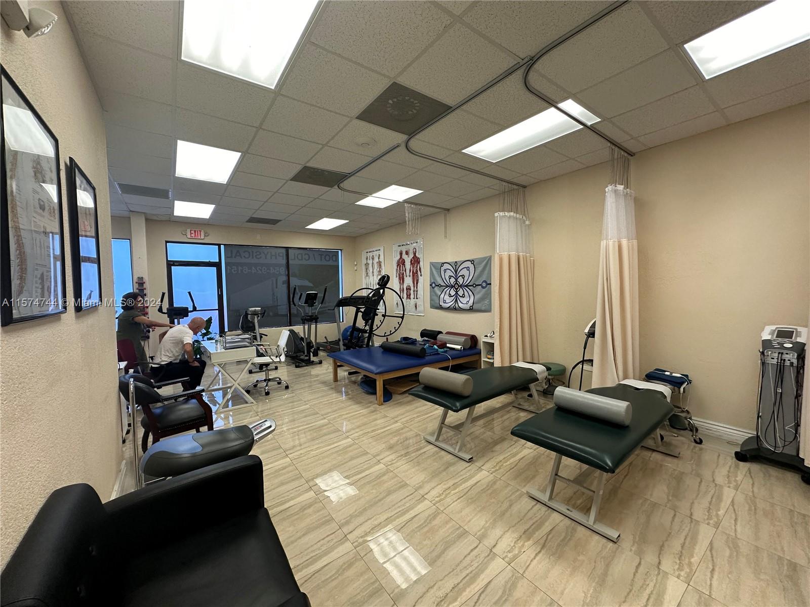 2950 Griffin Rd, Dania Beach, Florida 33312, ,Commerciallease,For Rent,2950 Griffin Rd,A11574744