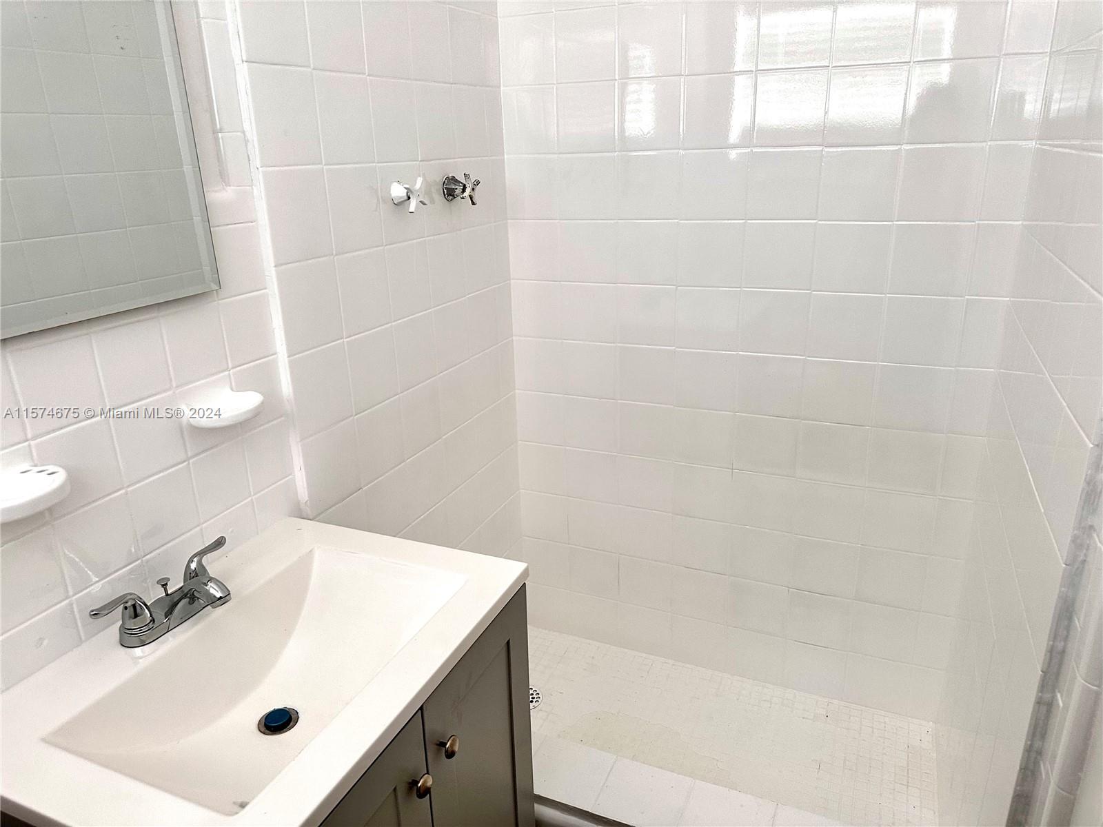7700 N Miami Ave 10, Miami, Florida 33150, ,1 BathroomBathrooms,Residentiallease,For Rent,7700 N Miami Ave 10,A11574675