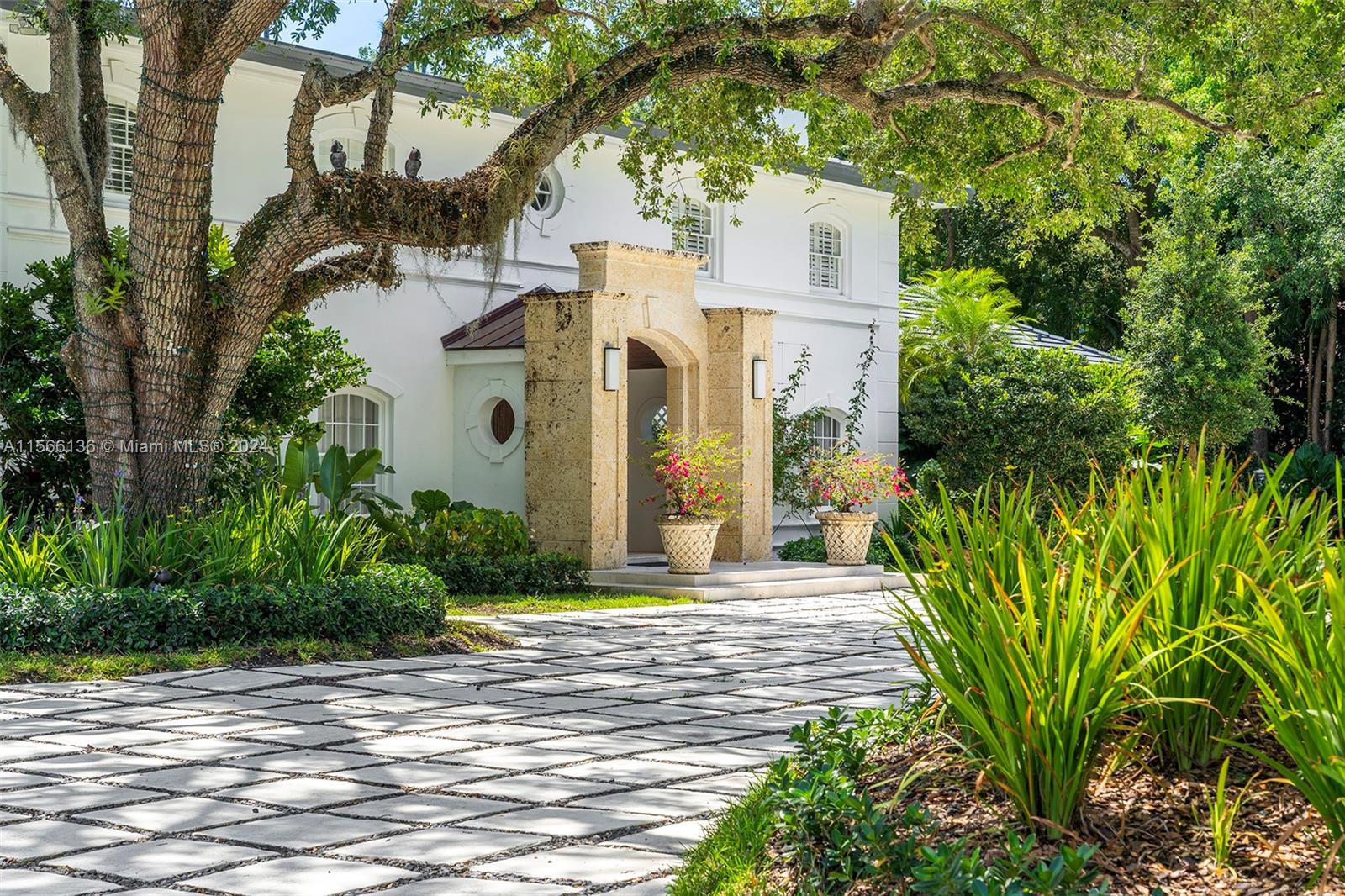 House for Rent in Coral Gables, FL