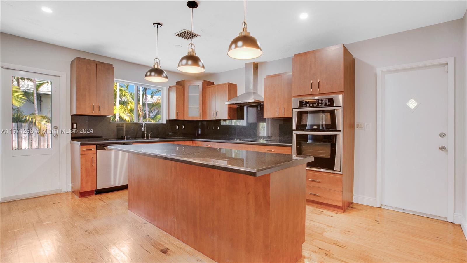 690 NE 51st St, Miami, Florida 33137, 3 Bedrooms Bedrooms, ,2 BathroomsBathrooms,Residentiallease,For Rent,690 NE 51st St,A11574268