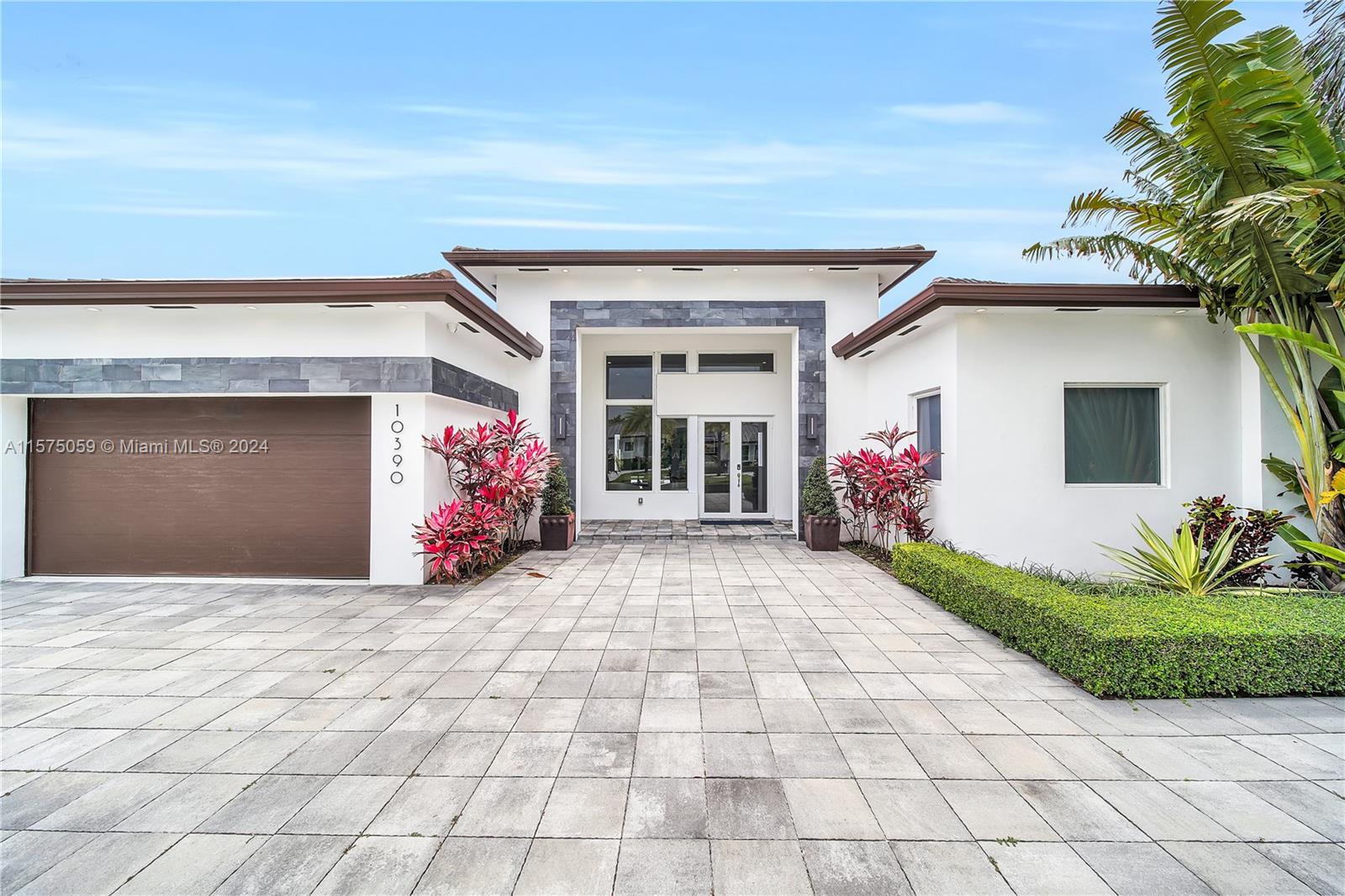 10390 SW 131st Ter, Miami, Florida 33176, 5 Bedrooms Bedrooms, ,6 BathroomsBathrooms,Residential,For Sale,10390 SW 131st Ter,A11575059