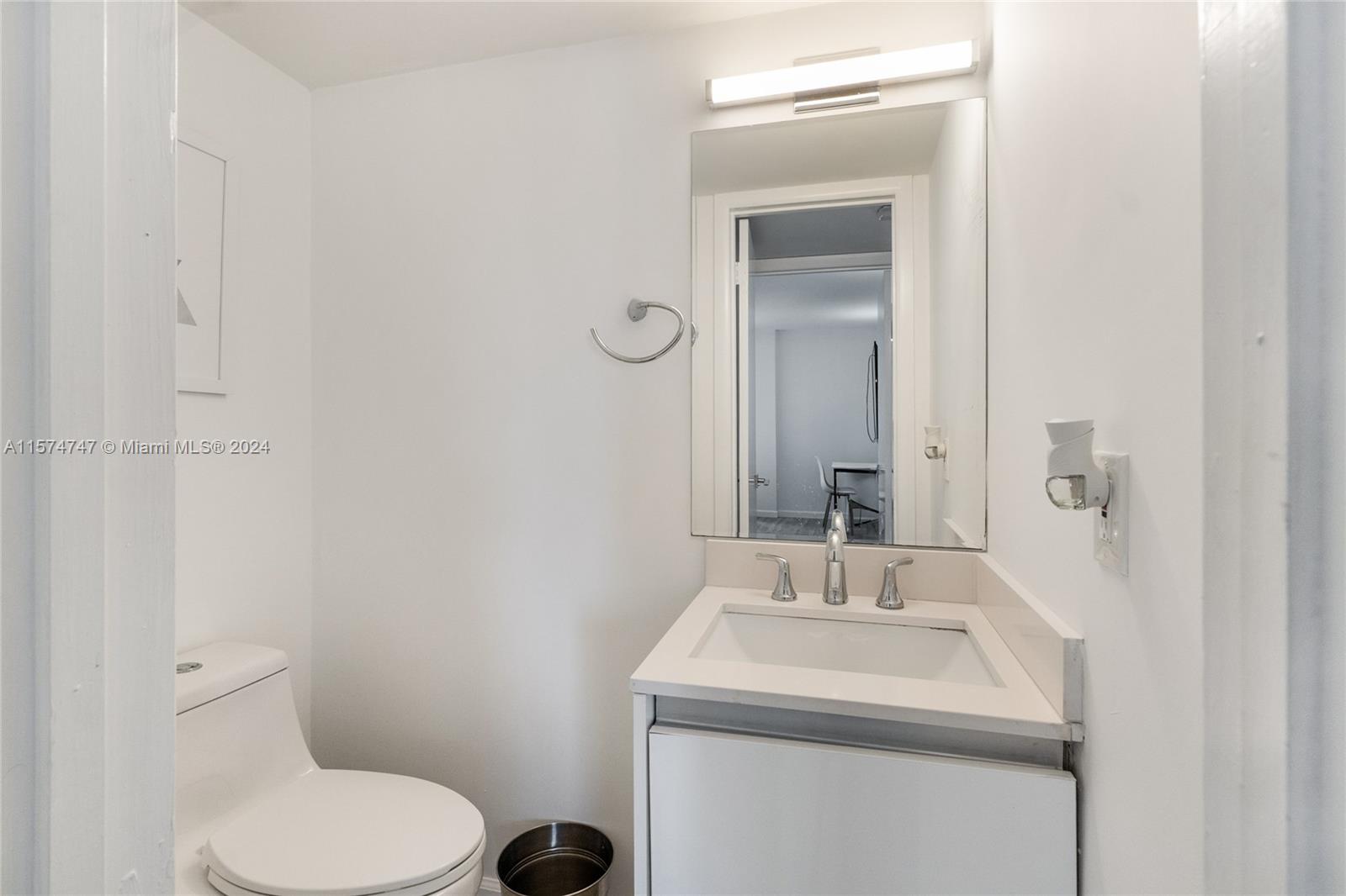 200 178th Dr 606, Sunny Isles Beach, Florida 33160, 1 Bedroom Bedrooms, ,1 BathroomBathrooms,Residential,For Sale,200 178th Dr 606,A11574747