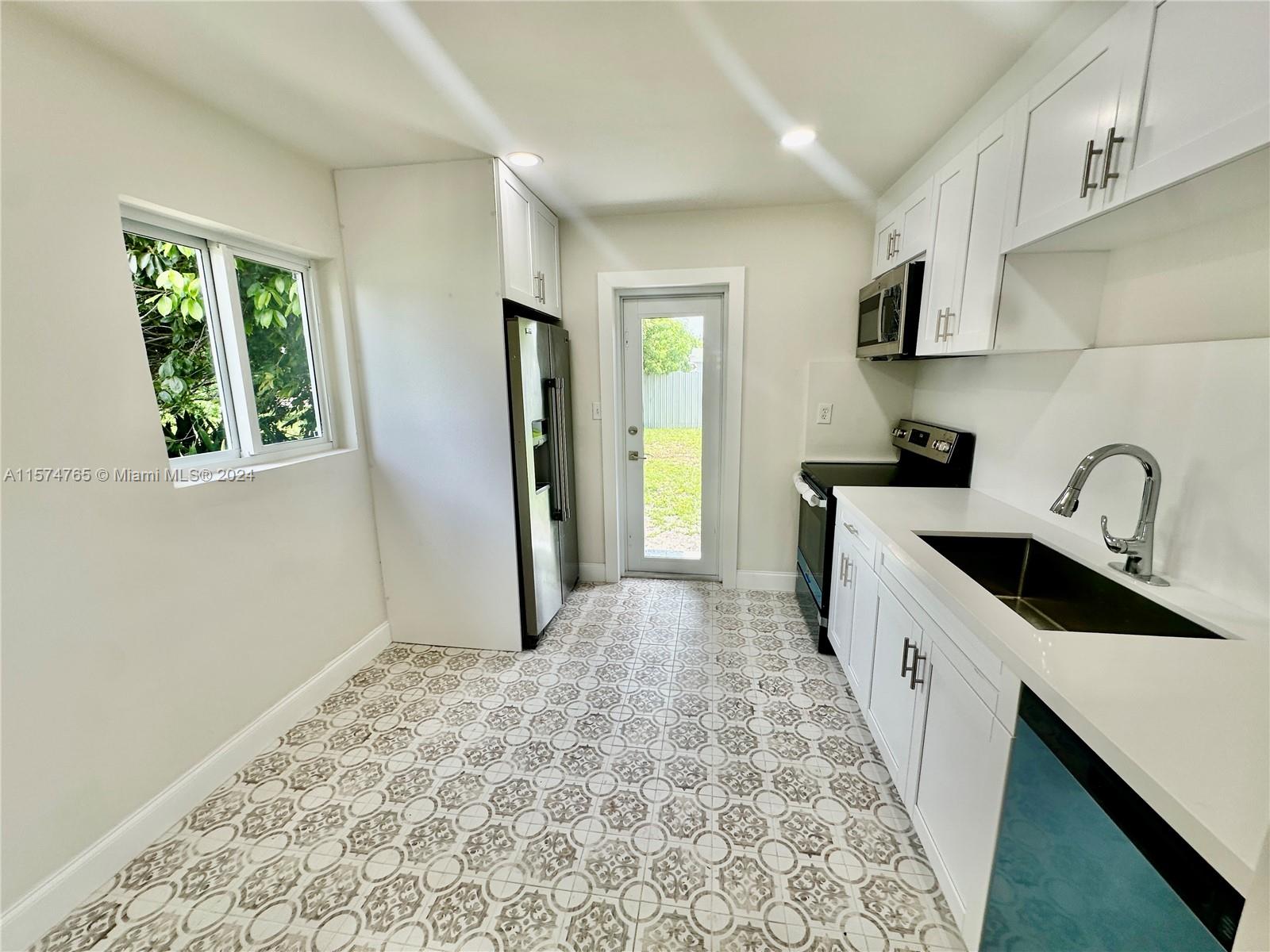 2925 NW 63rd St, Miami, Florida 33147, ,Residentialincome,For Sale,2925 NW 63rd St,A11574765