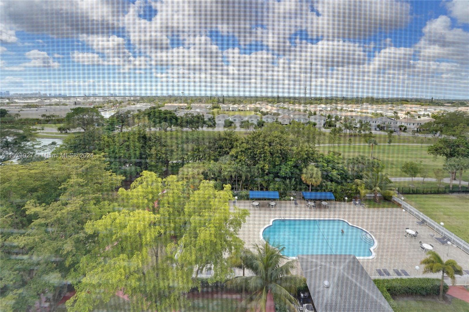 4350 Hillcrest Dr 901, Hollywood, Florida 33021, 2 Bedrooms Bedrooms, ,2 BathroomsBathrooms,Residential,For Sale,4350 Hillcrest Dr 901,A11573027