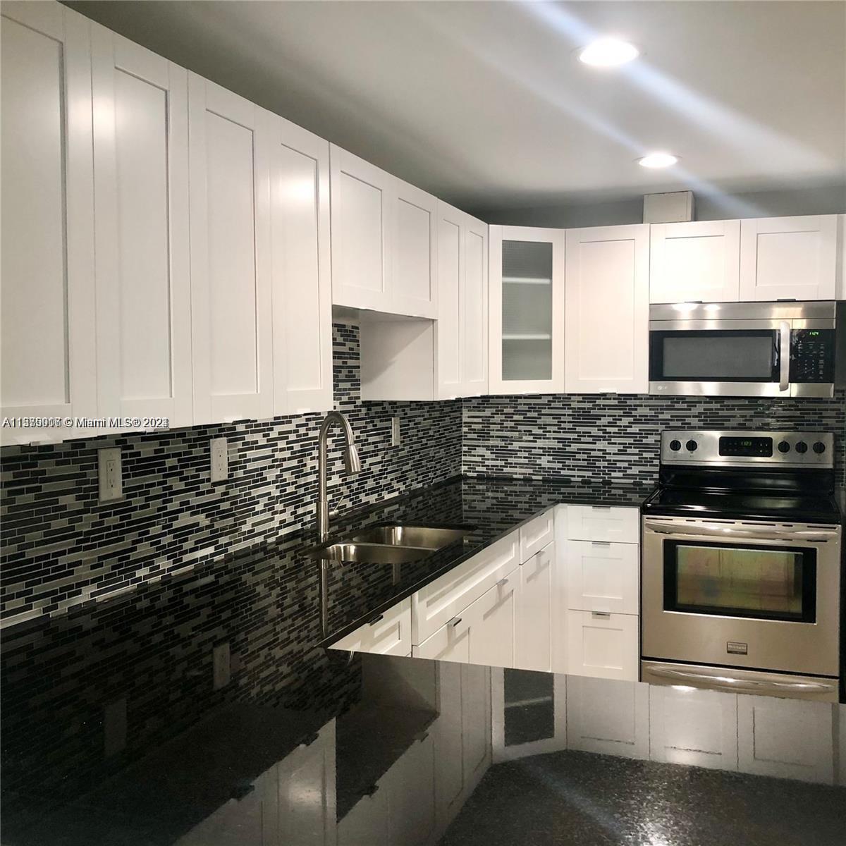 10090 NW 80TH CT 1114, Hialeah Gardens, Florida 33016, 2 Bedrooms Bedrooms, ,2 BathroomsBathrooms,Residentiallease,For Rent,10090 NW 80TH CT 1114,A11575006