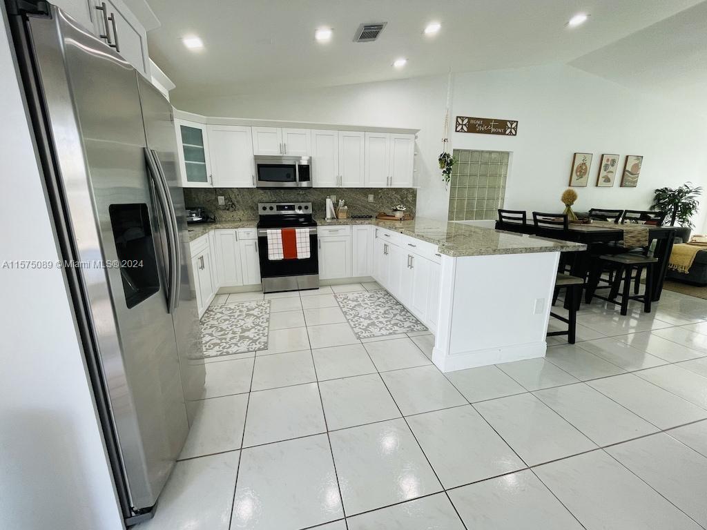 16833 SW 146th CT, Miami, Florida 33177, 3 Bedrooms Bedrooms, 1 Room Rooms,2 BathroomsBathrooms,Residential,For Sale,16833 SW 146th CT,A11575089
