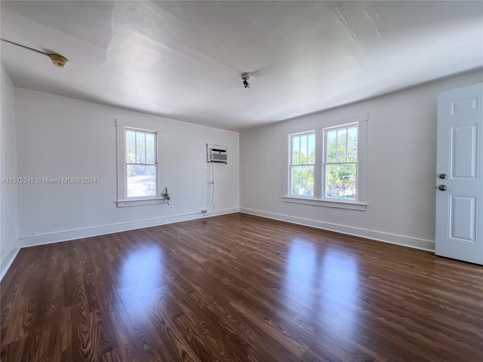 5611 NE 2ND CT 2, Miami, Florida 33137, 1 Bedroom Bedrooms, ,1 BathroomBathrooms,Residentiallease,For Rent,5611 NE 2ND CT 2,A11575242