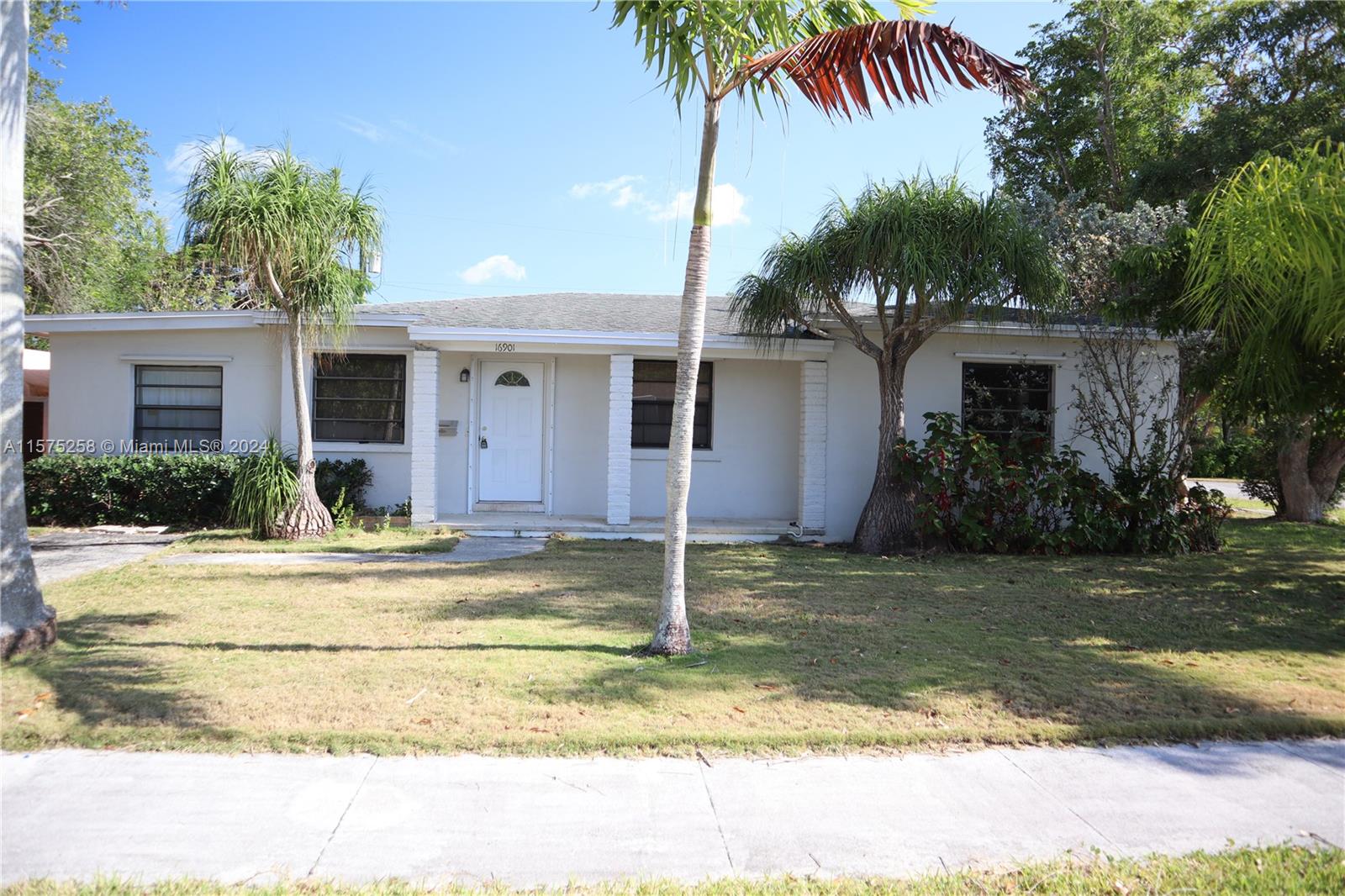 Charming 3 bedroom, 2 bathroom home on a corner lot. This home features a large living area and split bedroom plan with lots of storage. Beautiful open Florida room overlooking back yard.  Roof is approximately 6 years old and new a/c last year. No HOA.