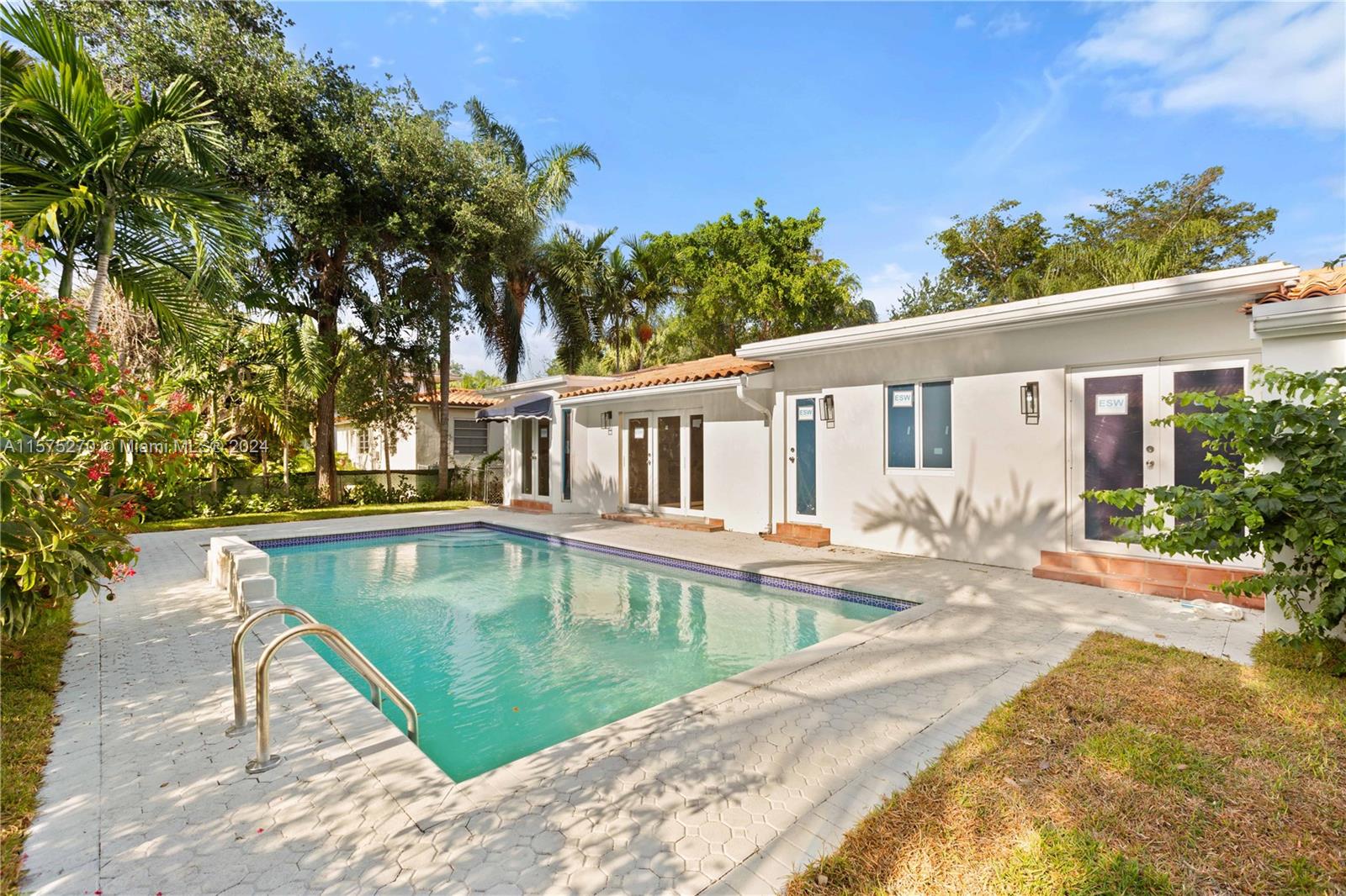 5614 San Vicente St, Coral Gables, Florida 33146, 3 Bedrooms Bedrooms, ,2 BathroomsBathrooms,Residentiallease,For Rent,5614 San Vicente St,A11575270