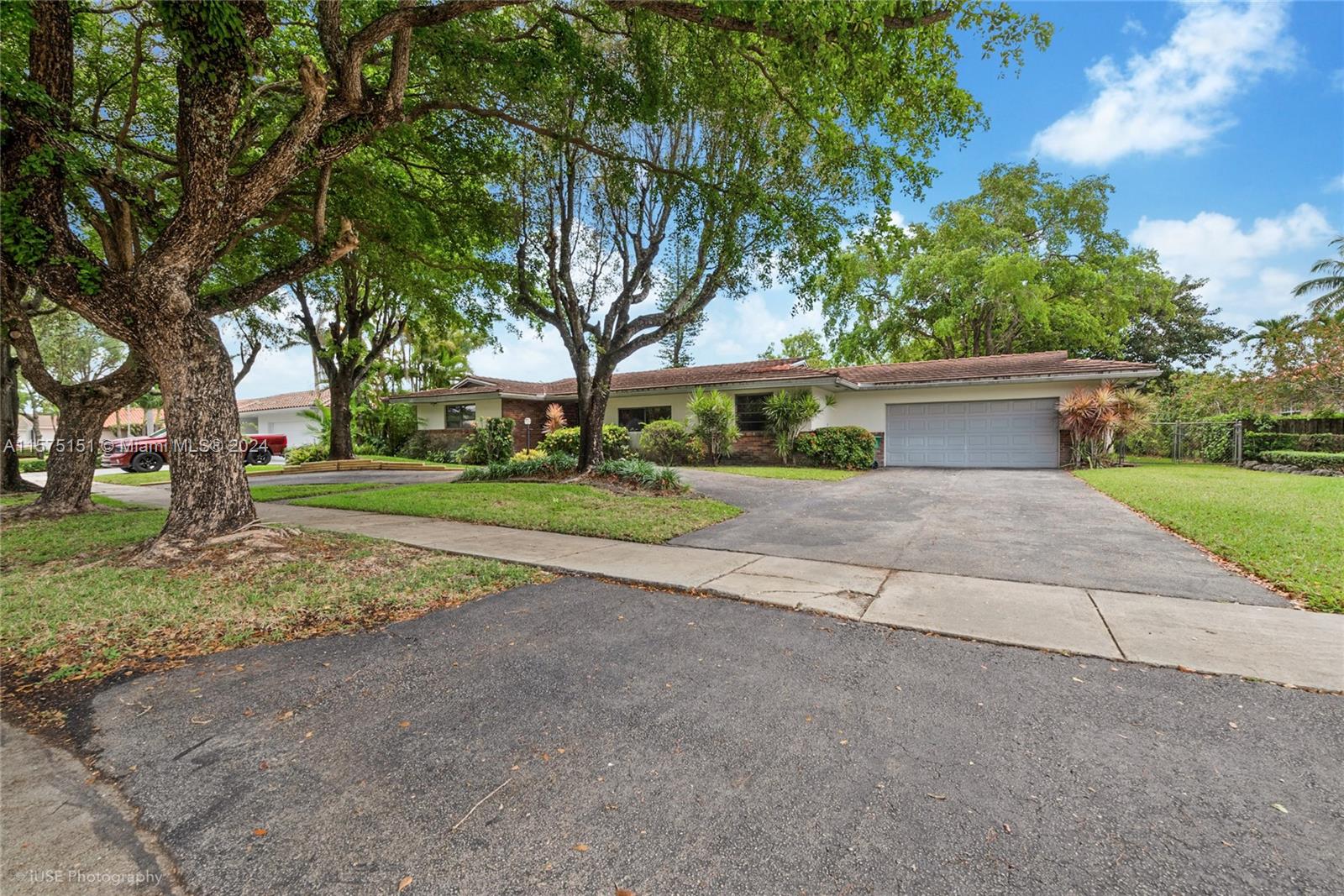 8320 SW 83rd St  For Sale A11575151, FL