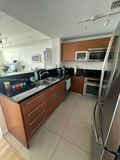 Miami, Florida 33132, 1 Bedroom Bedrooms, ,1 BathroomBathrooms,Residentiallease,For Rent,A11575149