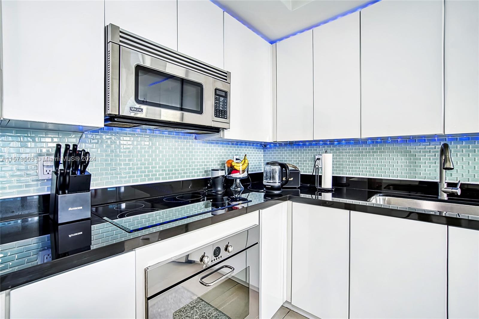 92 SW 3rd St 1511, Miami, Florida 33130, 2 Bedrooms Bedrooms, ,2 BathroomsBathrooms,Residentiallease,For Rent,92 SW 3rd St 1511,A11573503