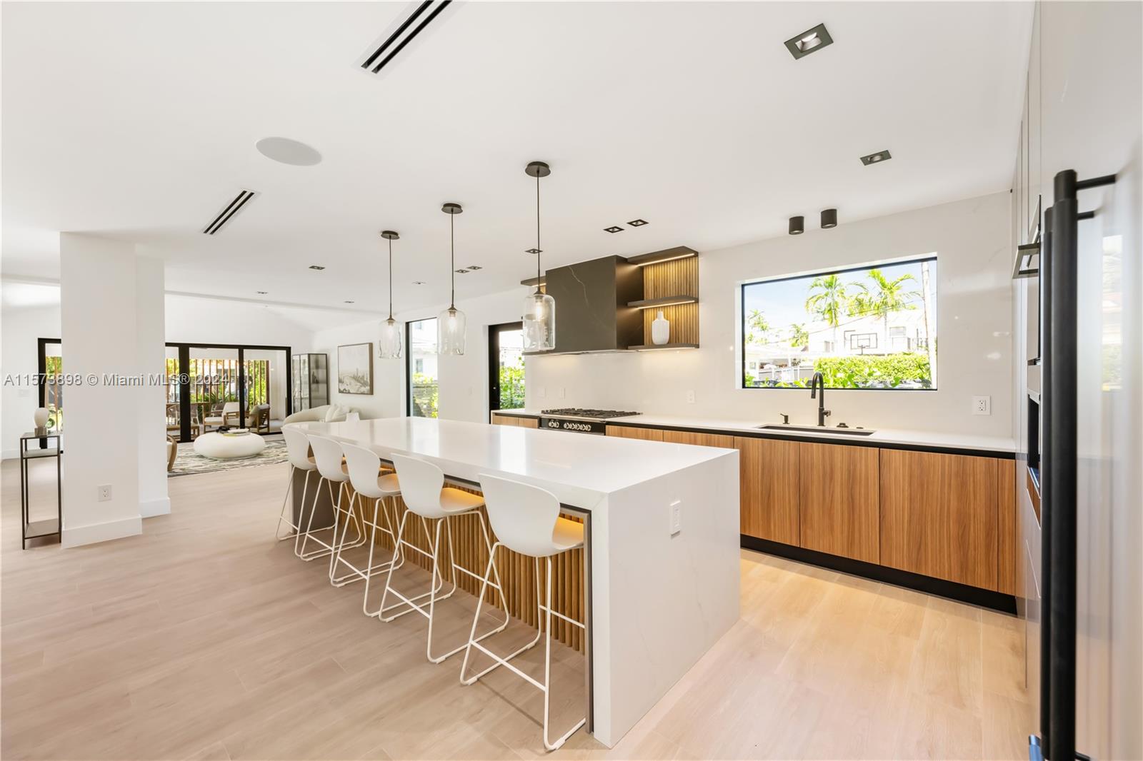 545 SW 29th Rd, Miami, Florida 33129, 5 Bedrooms Bedrooms, ,5 BathroomsBathrooms,Residential,For Sale,545 SW 29th Rd,A11573898