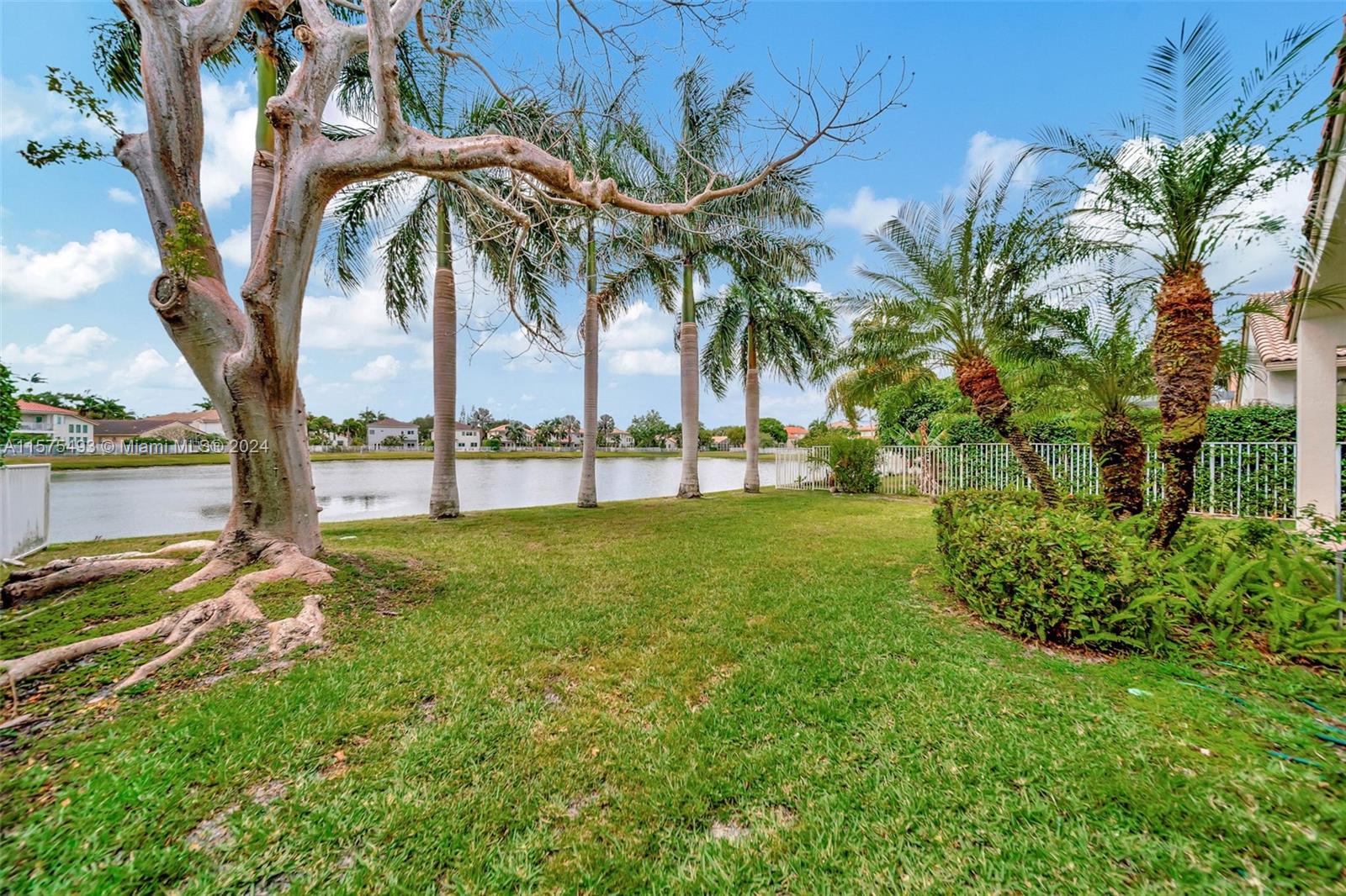 7314 NW 19th Ct, Pembroke Pines, Florida 33024, 4 Bedrooms Bedrooms, ,2 BathroomsBathrooms,Residentiallease,For Rent,7314 NW 19th Ct,A11575493