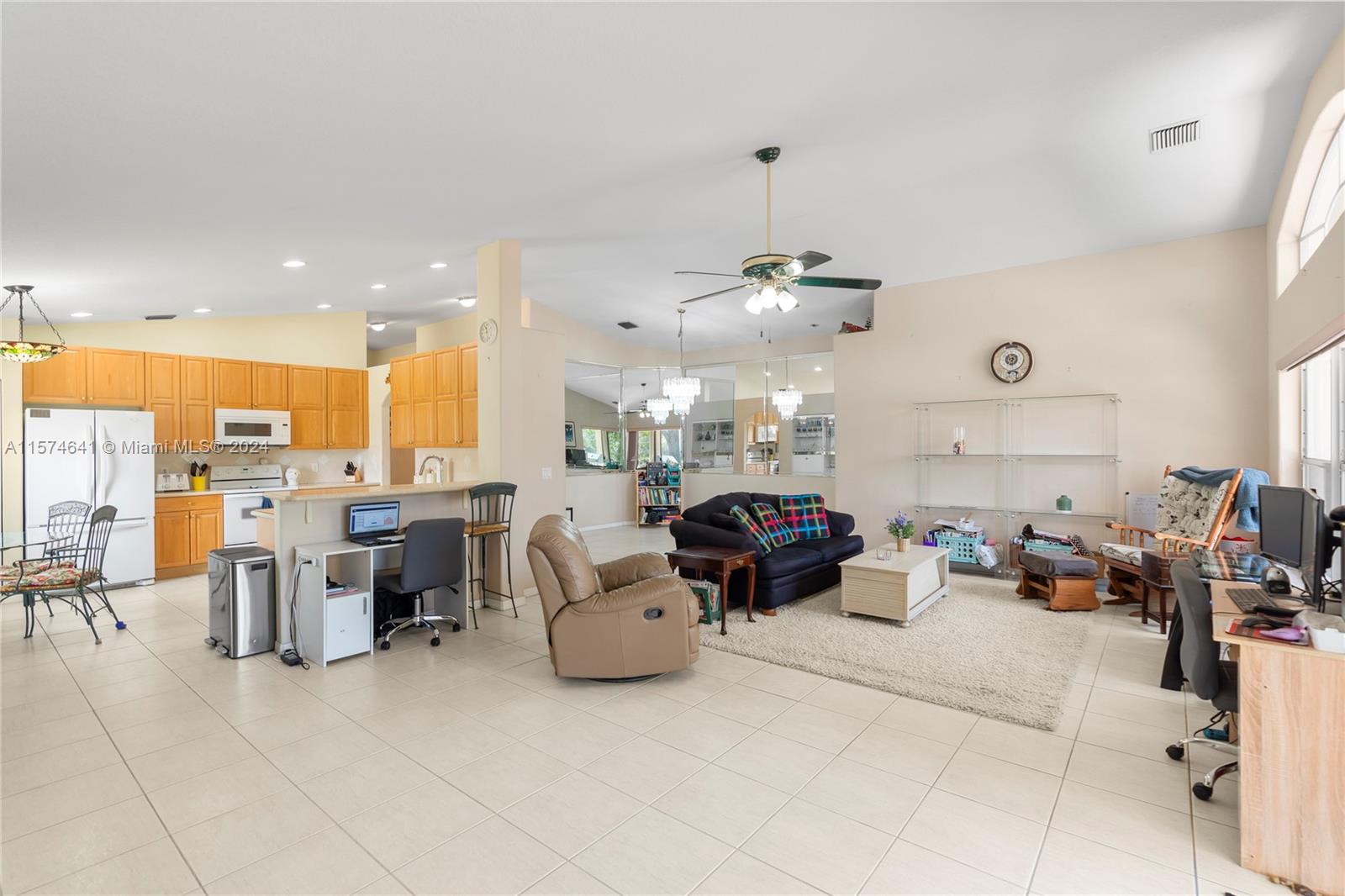 Listing Photo 17