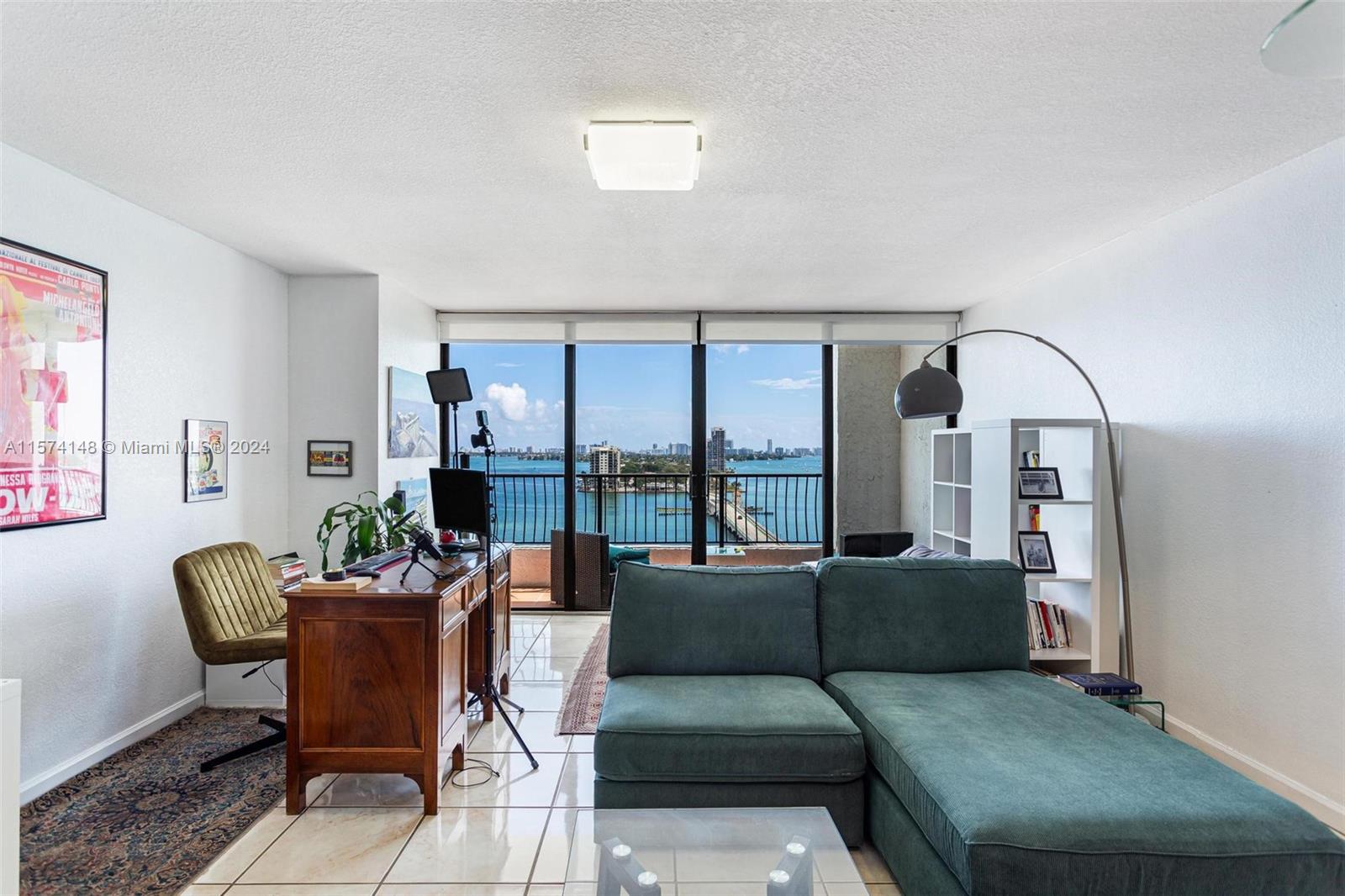 555 NE 15th St 15B, Miami, Florida 33132, 1 Bedroom Bedrooms, ,1 BathroomBathrooms,Residentiallease,For Rent,555 NE 15th St 15B,A11574148
