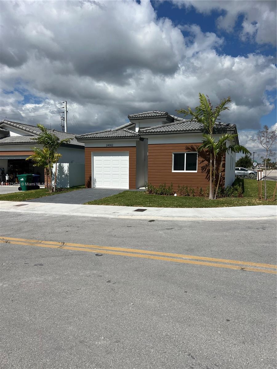 Undisclosed For Sale A11575679, FL