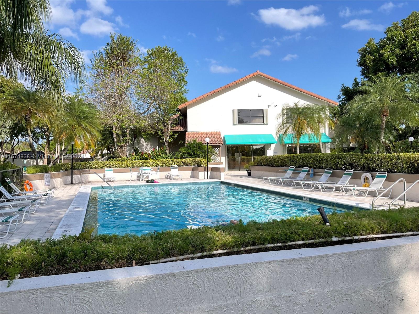 8666 SW 114th Pl, Miami, Florida 33173, 2 Bedrooms Bedrooms, ,2 BathroomsBathrooms,Residentiallease,For Rent,8666 SW 114th Pl,A11574838