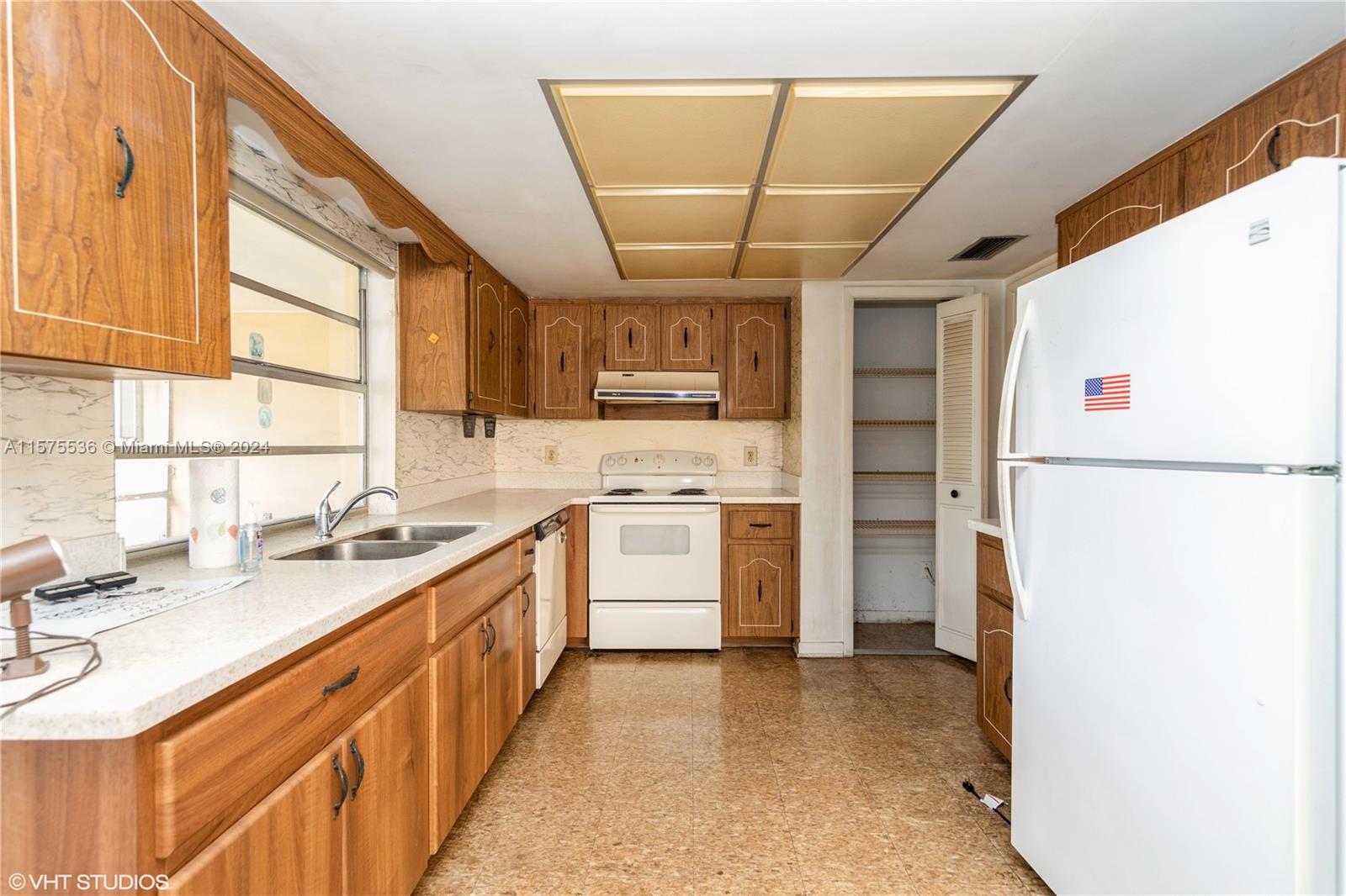 6801 SW 36th St, Miramar, Florida 33023, 4 Bedrooms Bedrooms, ,2 BathroomsBathrooms,Residential,For Sale,6801 SW 36th St,A11575536