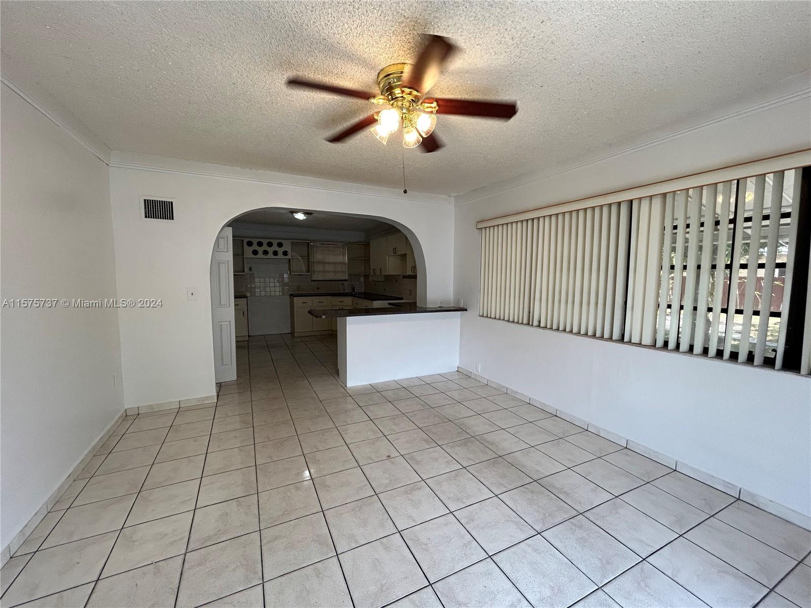 982 E 28th St ., Hialeah, Florida 33013, 2 Bedrooms Bedrooms, ,1 BathroomBathrooms,Residentiallease,For Rent,982 E 28th St .,A11575737
