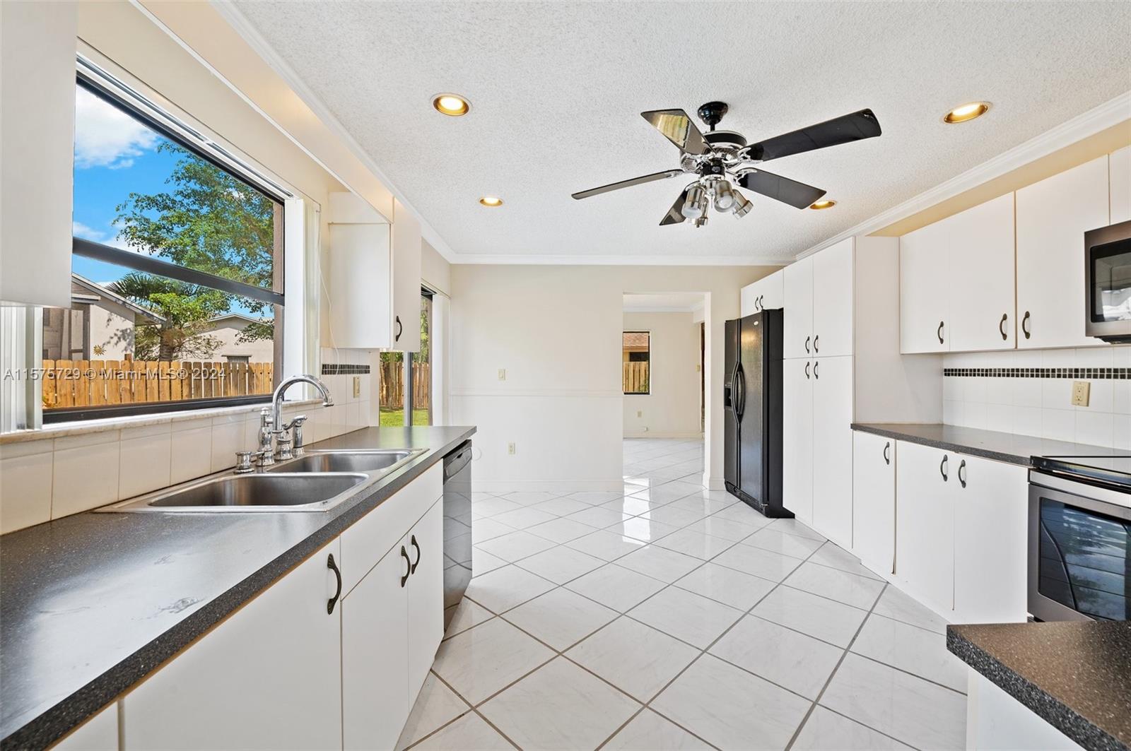 9960 SW 14th St, Pembroke Pines, Florida 33025, 4 Bedrooms Bedrooms, ,3 BathroomsBathrooms,Residential,For Sale,9960 SW 14th St,A11575729