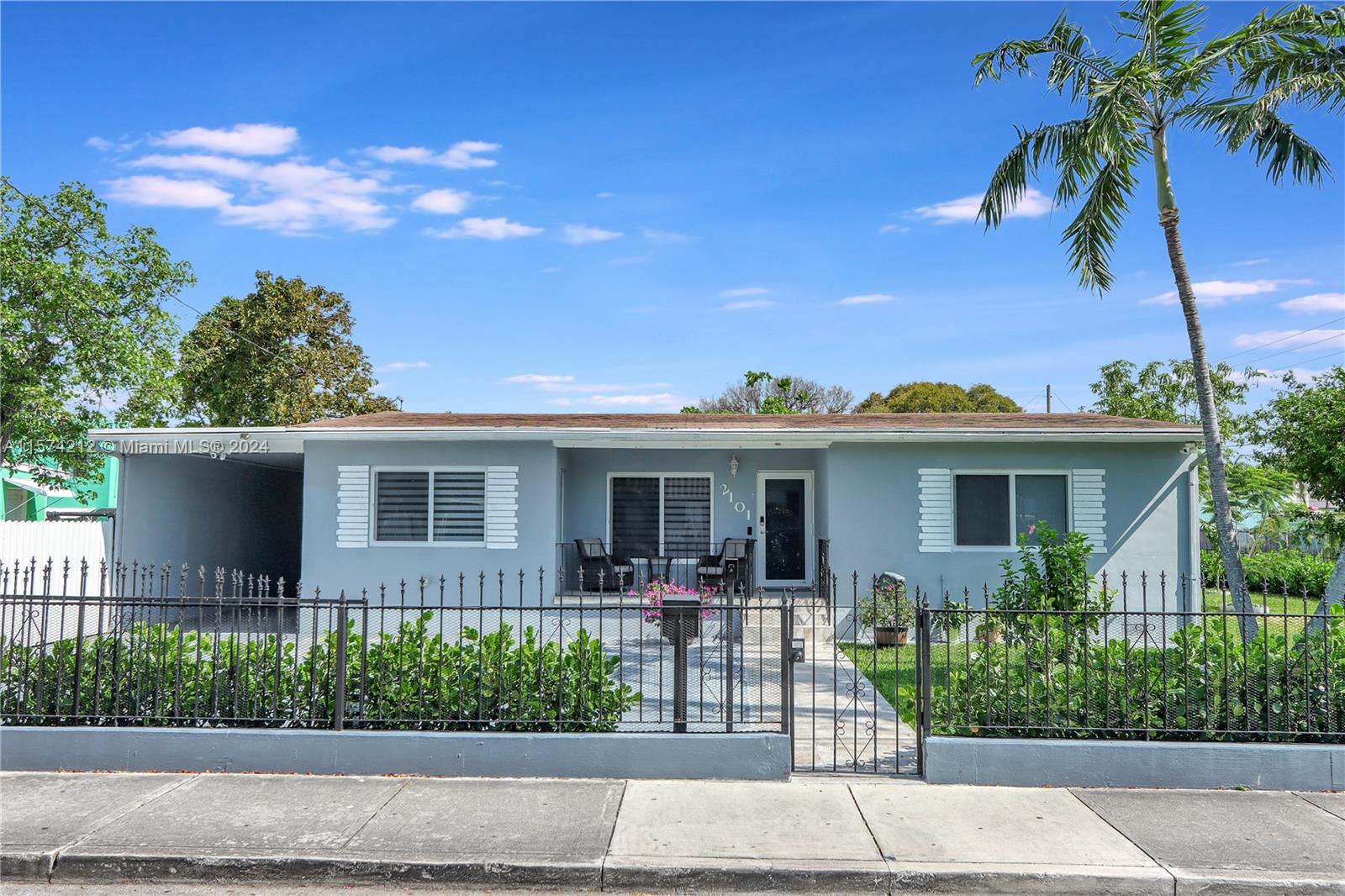 2101 NW 26th St  For Sale A11574212, FL