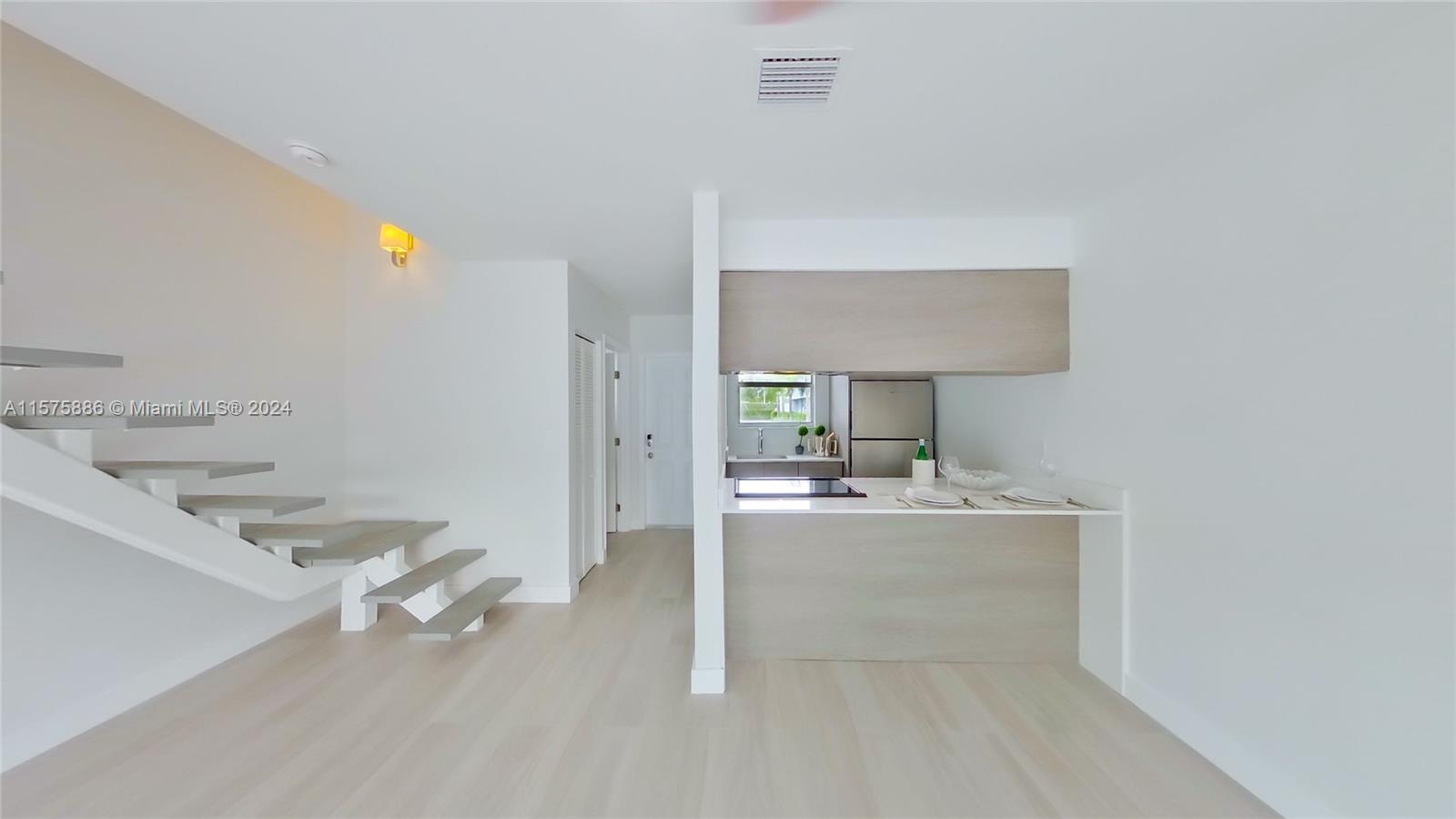 798 Crandon Blvd 45-B, Key Biscayne, Florida 33149, 1 Bedroom Bedrooms, ,1 BathroomBathrooms,Residentiallease,For Rent,798 Crandon Blvd 45-B,A11575886