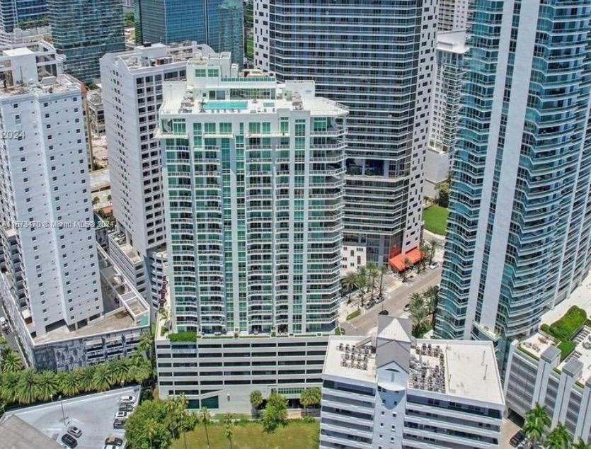 Fantastic 1,594 SqF unit at the much sought after Emerald at Brickell. Incredible location with ocean views by the Bay of Biscayne. This 2 Bed 2 1/2 Bath unit has been upgraded and comes with large porcelain tile floors throughout, a beautifully designed interior, a well-equipped modern euro kitchen with S.S. appliances. Large terrace overlooking the bay. Building features all the modern amenities including a rooftop pool deck boasting breathtaking views, a state-of-the-art gym, and a convenient business center. 24/7 concierge service, valet parking, high-speed internet, and cable TV.