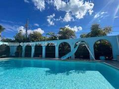 633 N Crescent Dr  For Sale A11568880, FL