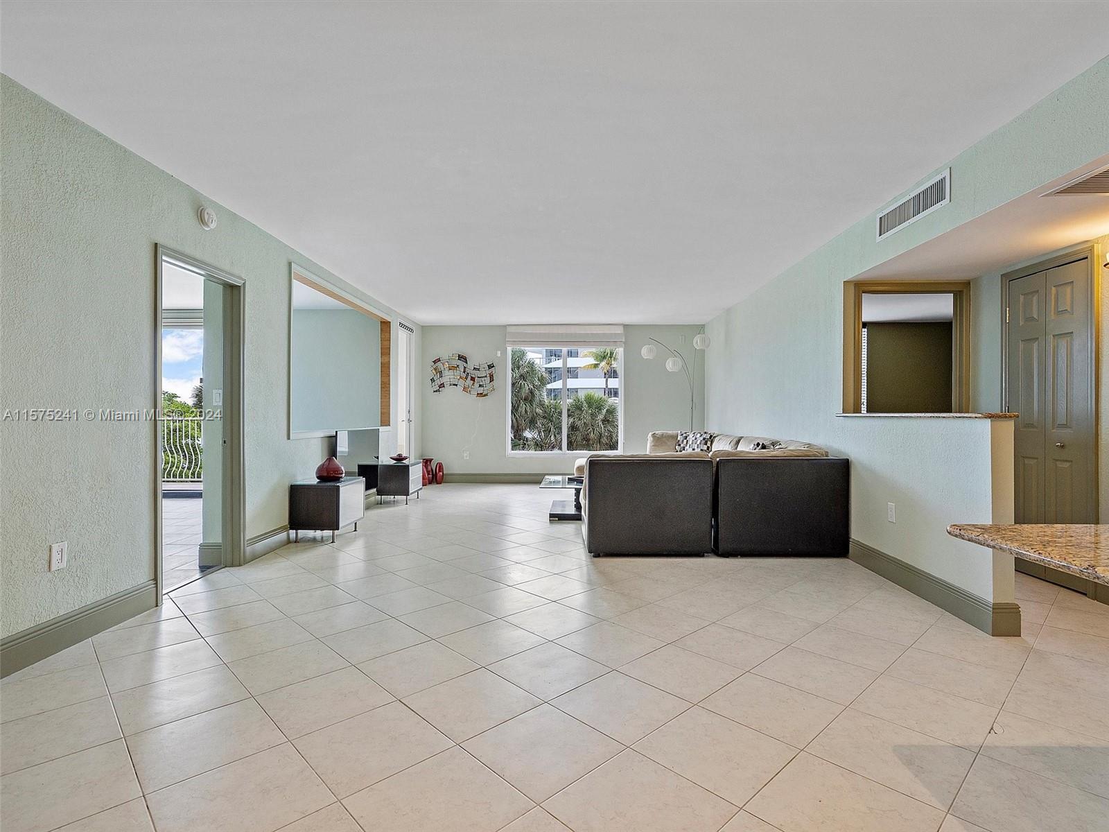 10350 W Bay Harbor Dr #2D For Sale A11575241, FL