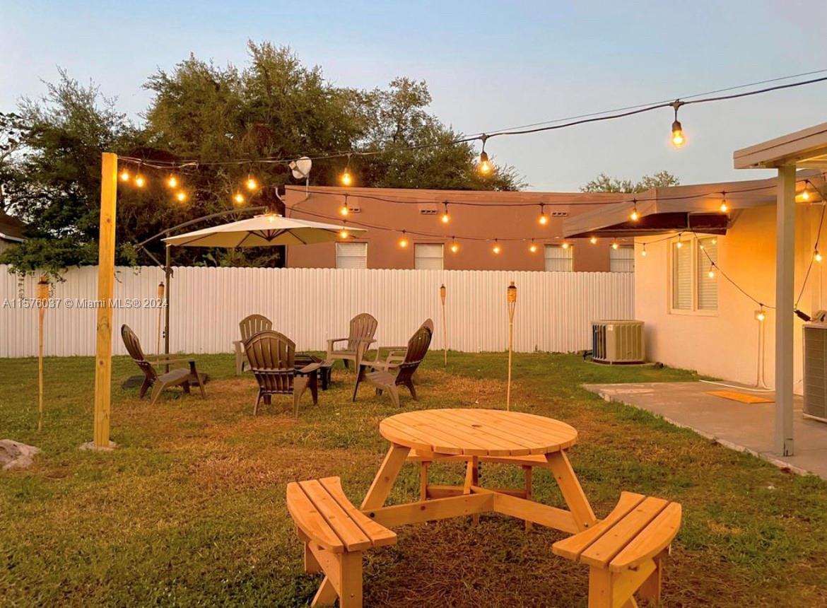 8120 NW 5th Ct, Miami, Florida 33150, 3 Bedrooms Bedrooms, ,2 BathroomsBathrooms,Residentiallease,For Rent,8120 NW 5th Ct,A11576037